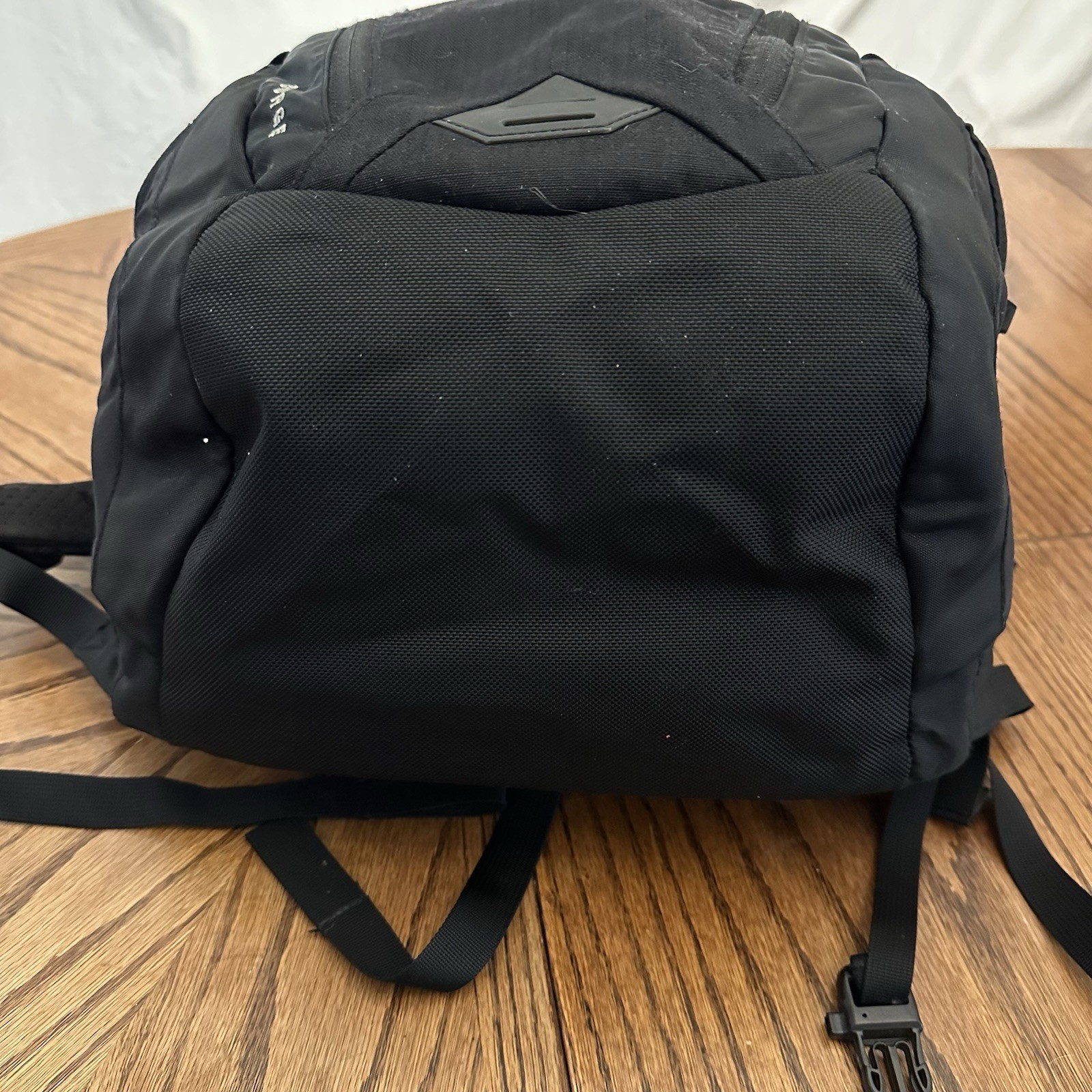 The North Face Surge Backpack Black FlexVent Laptop Travel School Bag Clamshell