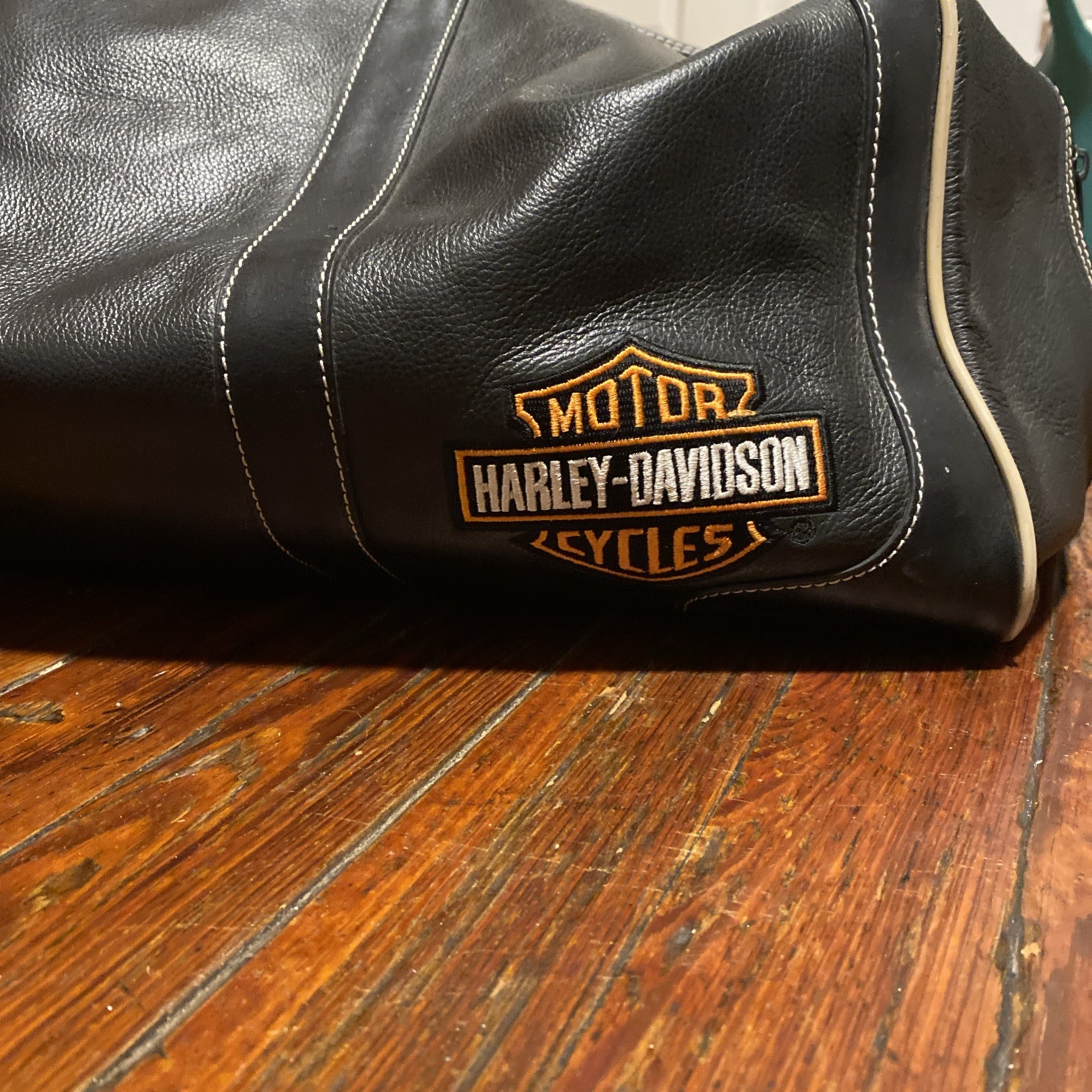 Used Harley Davidson Leather Duffle Bag Travel Black Motorcycle Carryon 22x10x12