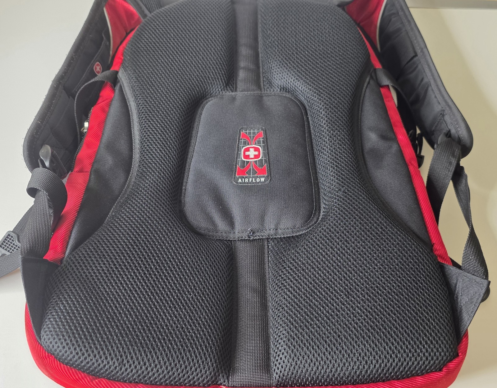SwissGear Backpack Black Red Airflow Tech Travel School Bookbag 18″