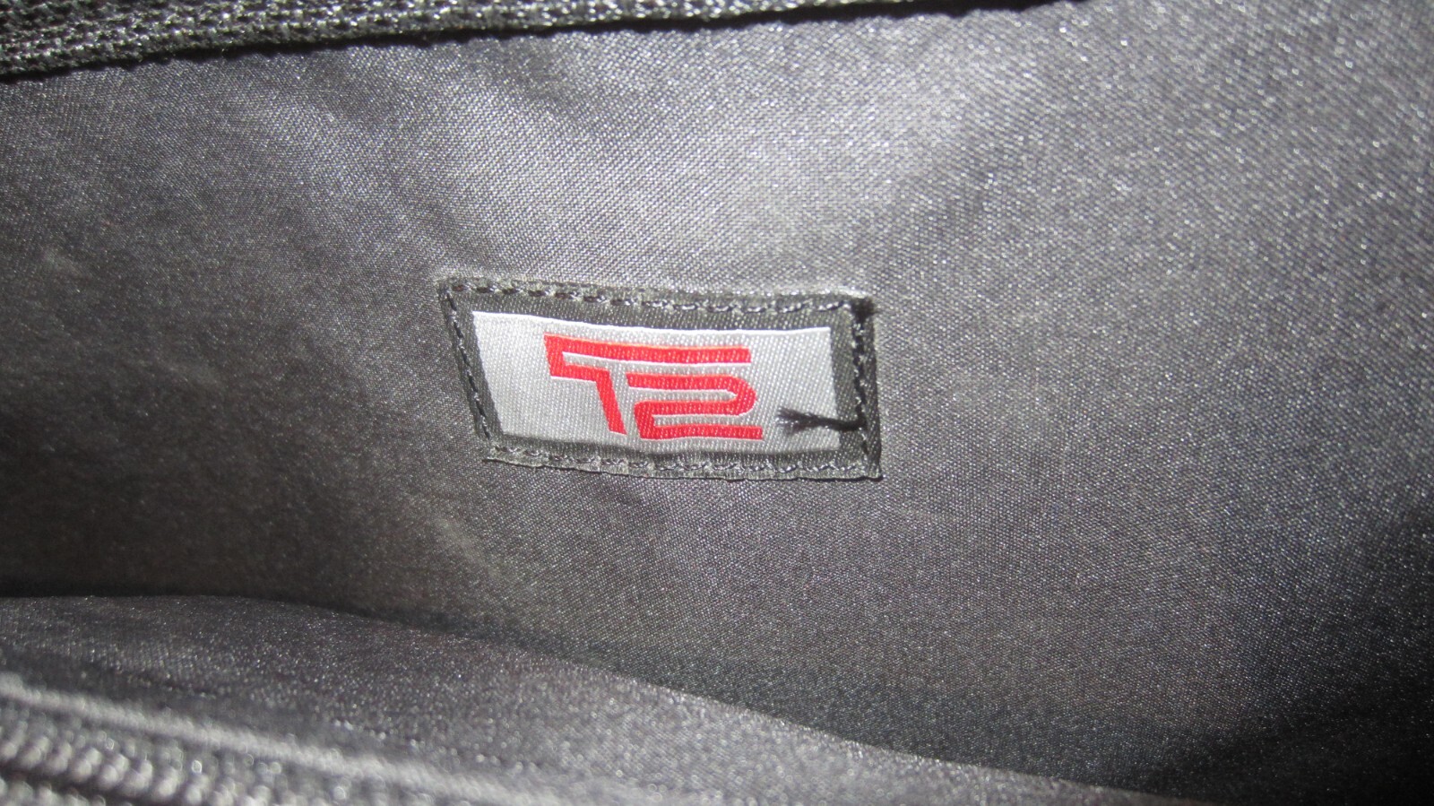 TUMI T2 Expandable Ballistic + Leather Messenger Bag Portfolio Case Shoulder