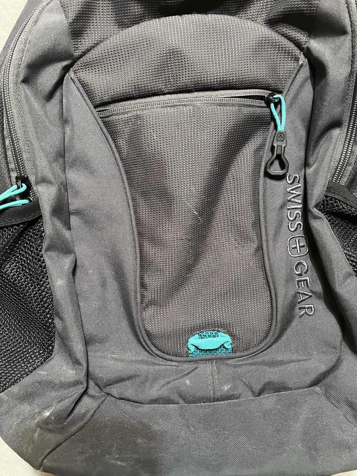 Swiss Gear Airflow backpack padded laptop tablet bag 18″ x 15″ x 8″ black & blue