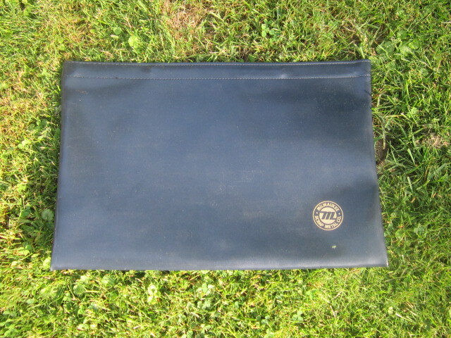 Vintage MILWAUKEE SCRAP METAL CO. Vinyl Topflex Jumbo Portfolio Attache Case