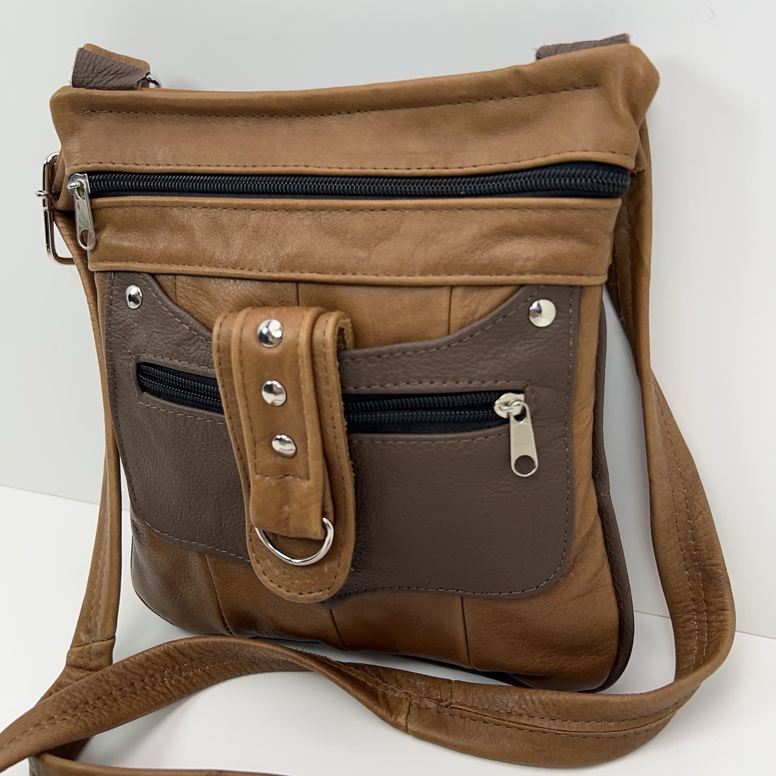 LEATHER Crossbody Bag Adjustable Multi Zip Pockets Silver Studded Buckle Travel