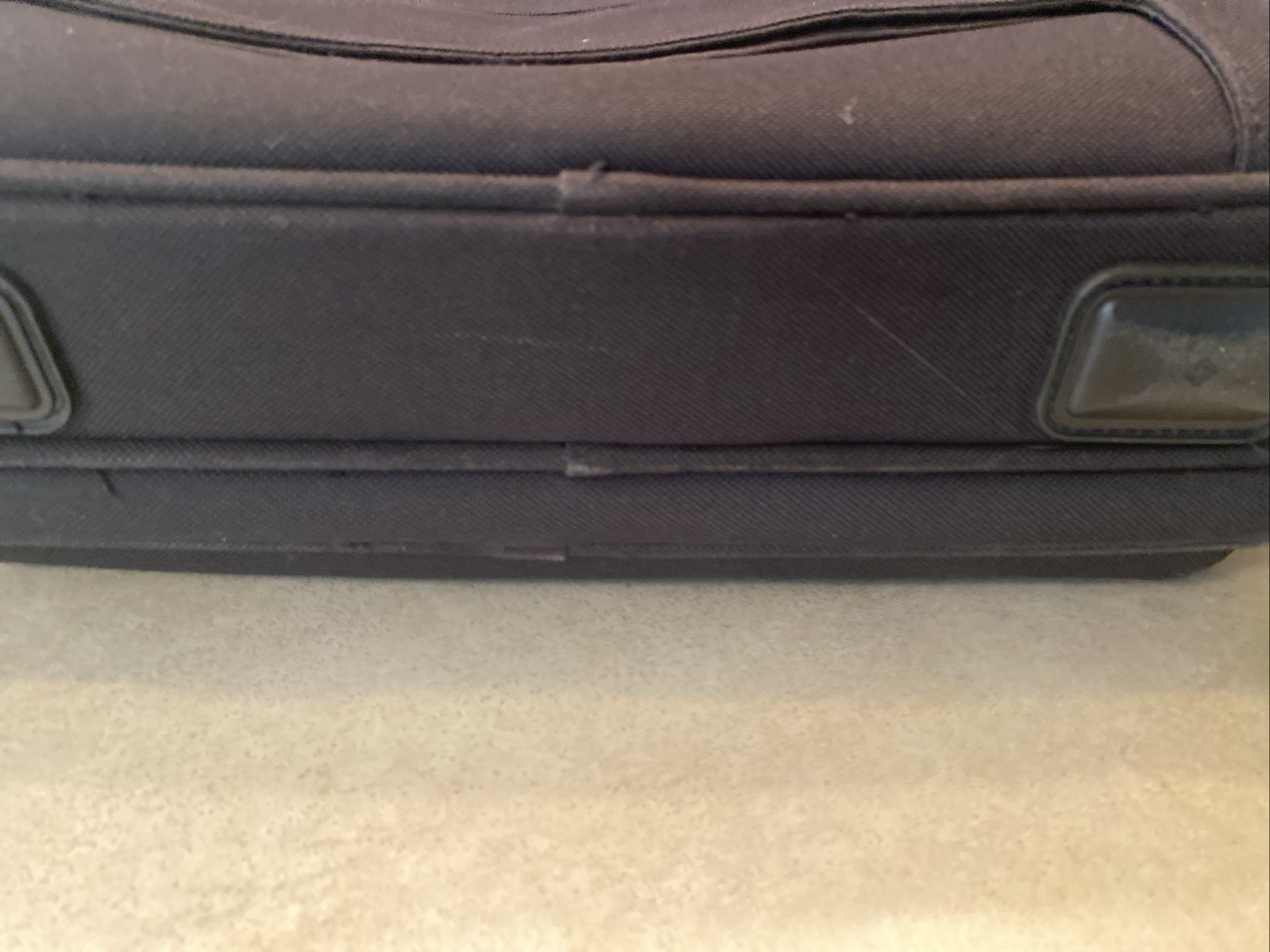 Samsonite Luggage Fabric Slim Briefcase Black Laptop Bag Case 17” X 13” X 4”