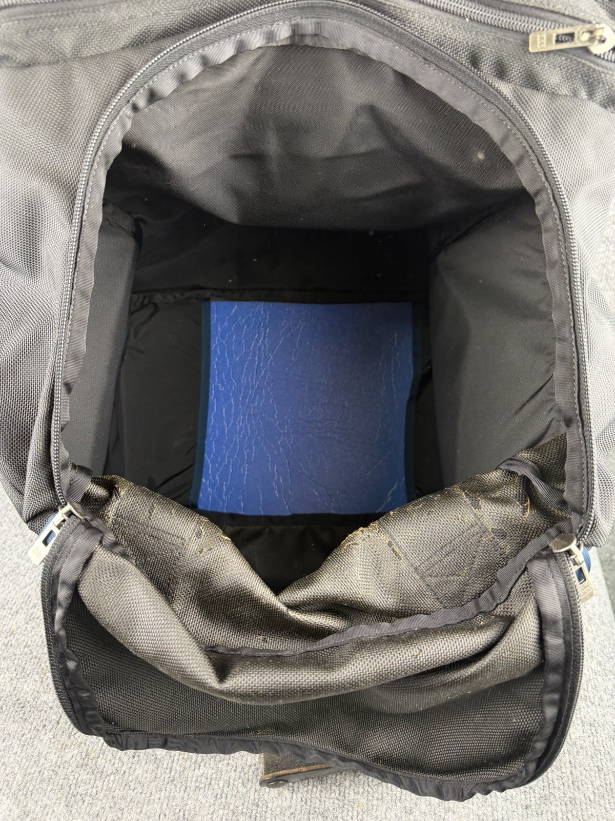 Patagonia Under Seat Gear Bag Black Adjustable Pockets Travel Vintage USA Made