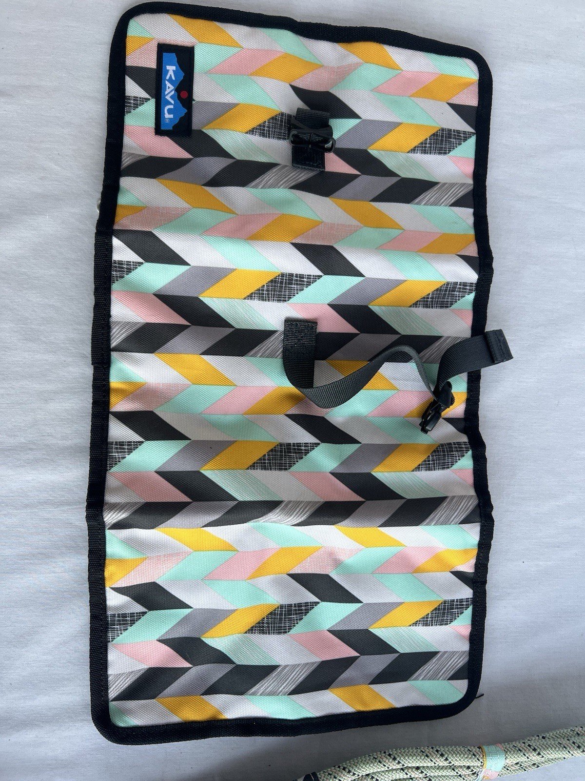 Kavu Rope Sling Back Pack W Adjustable Rope Shoulder Strap & Pencil Pouch Bag
