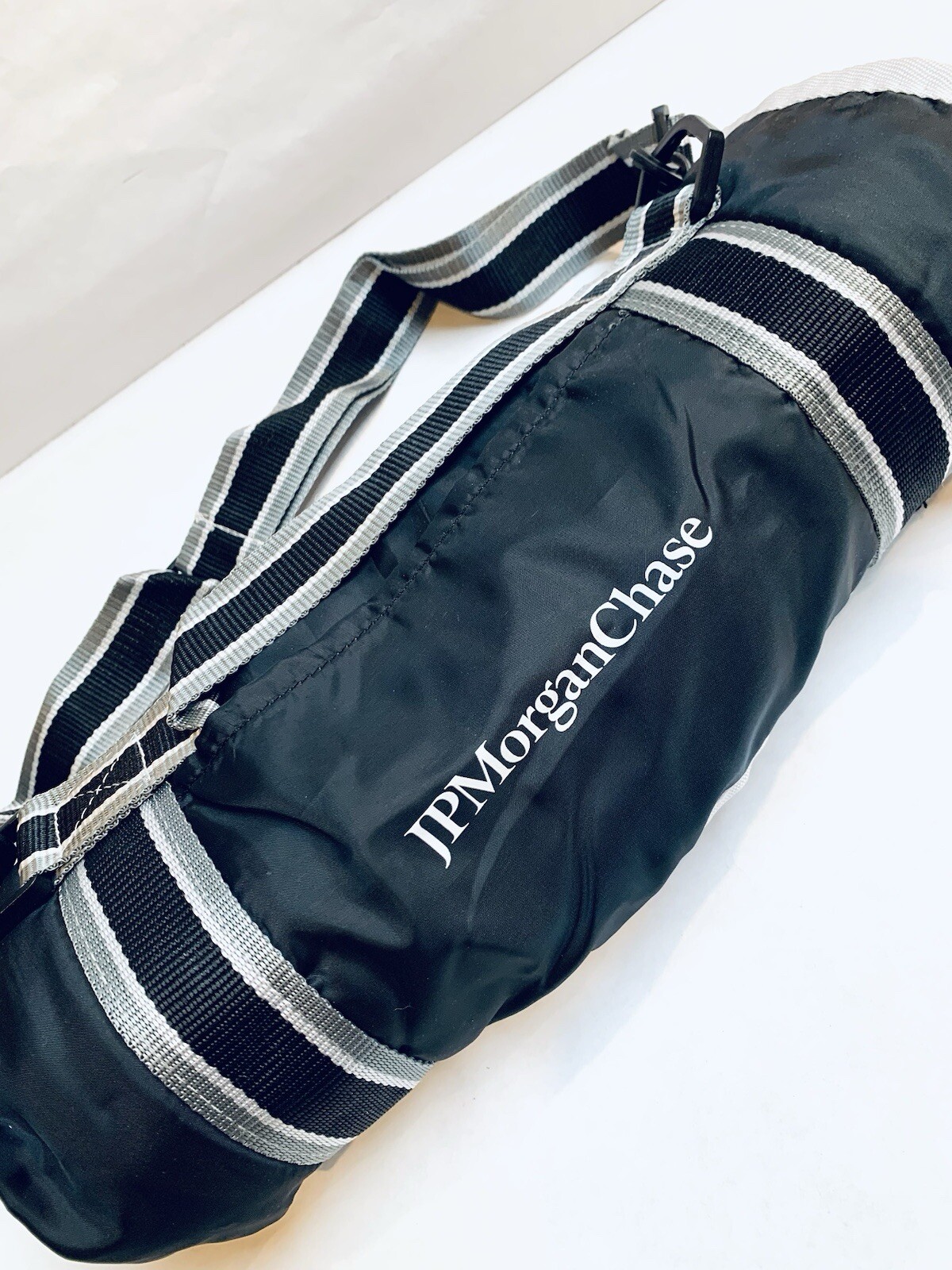 JP Morgan Chase Bank Roll-up Blanket With Carrying Handle Employee New