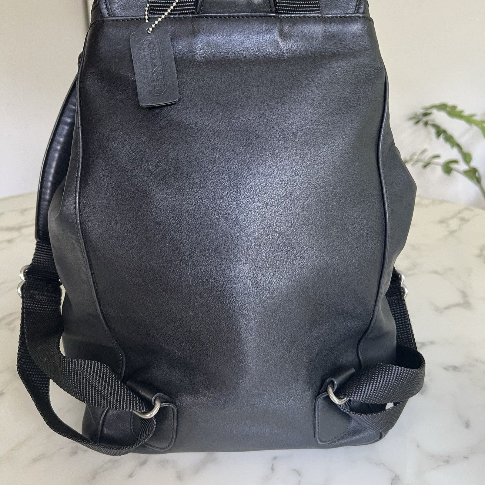COACH Vintage Drawstring Buckle Backpack 0529 Black Leather Silver Nickel USA