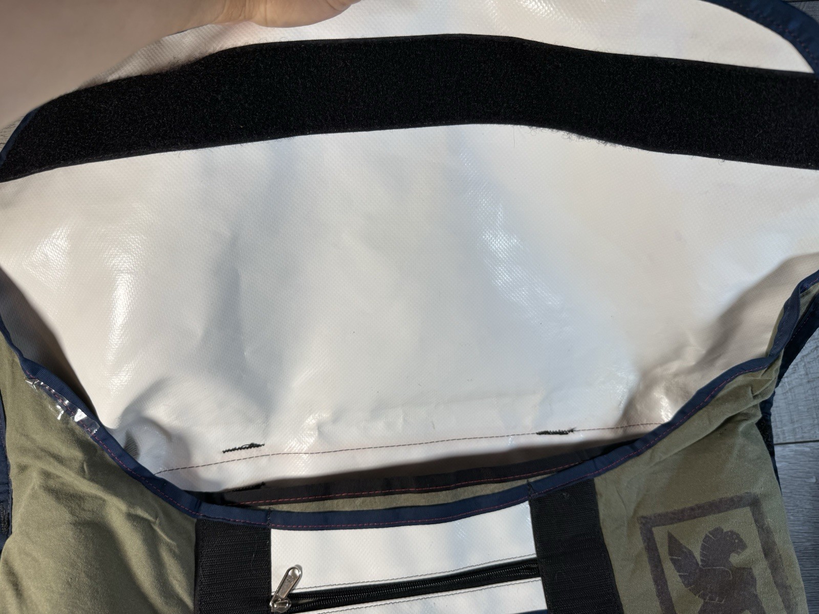 Chrome Industries Messenger Bag Navy Green Metro Seat Belt Flap City
