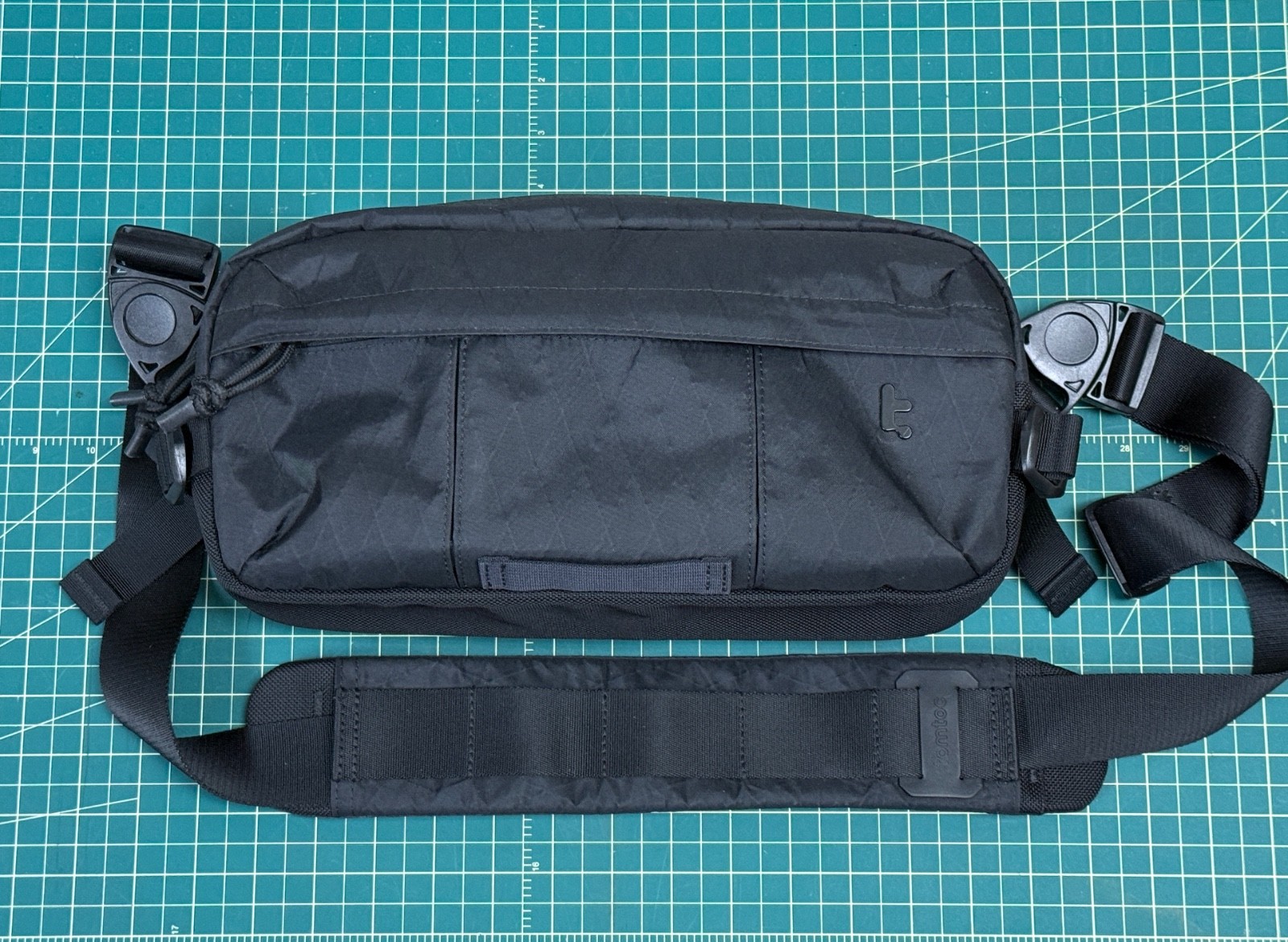 Tomtoc Wander-T26 X-Pac Daily EDC 5.5L Sling Bag. Compatible with Steam Deck.