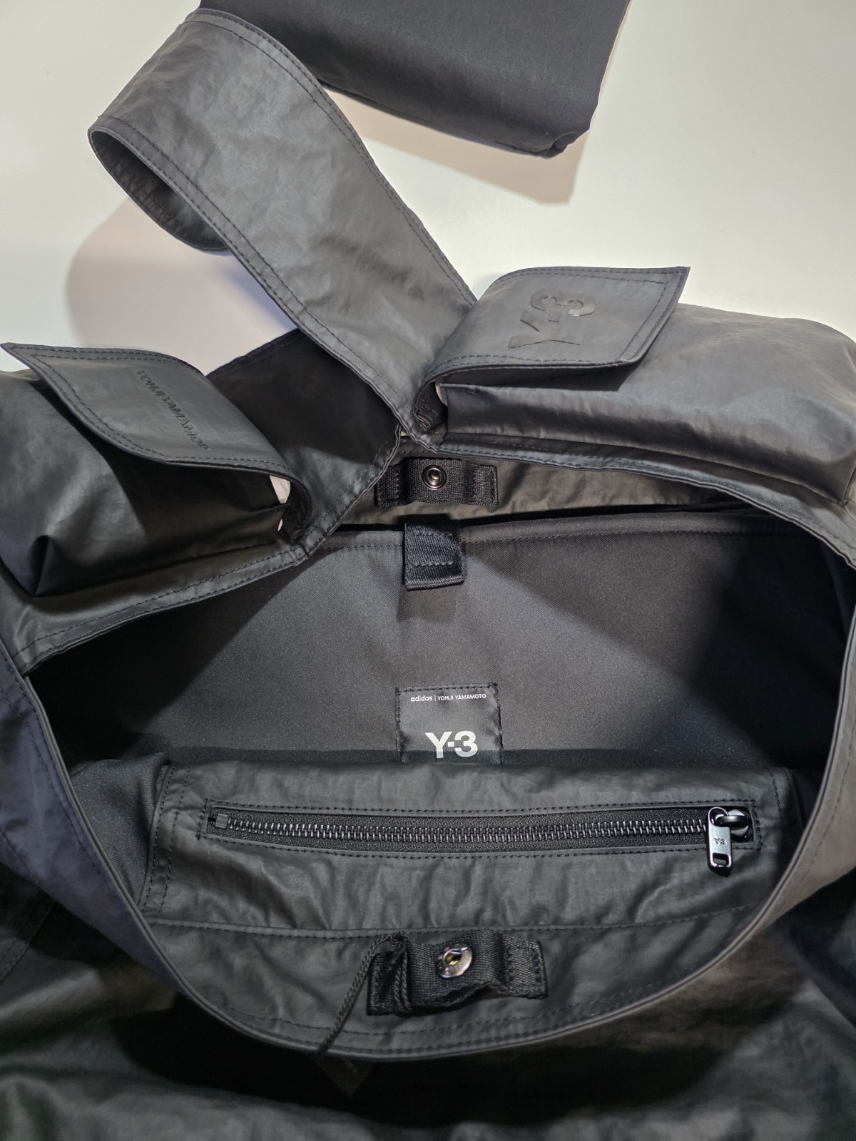 Y-3 Newspaper Bag Black