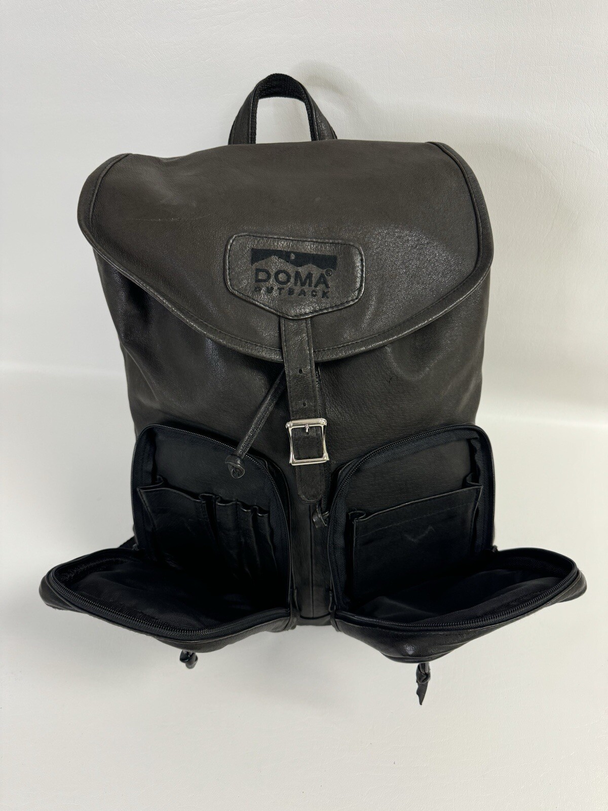 DOMA OUTBACK Saab Leather Black Bucket Cinch Backpack – NICE