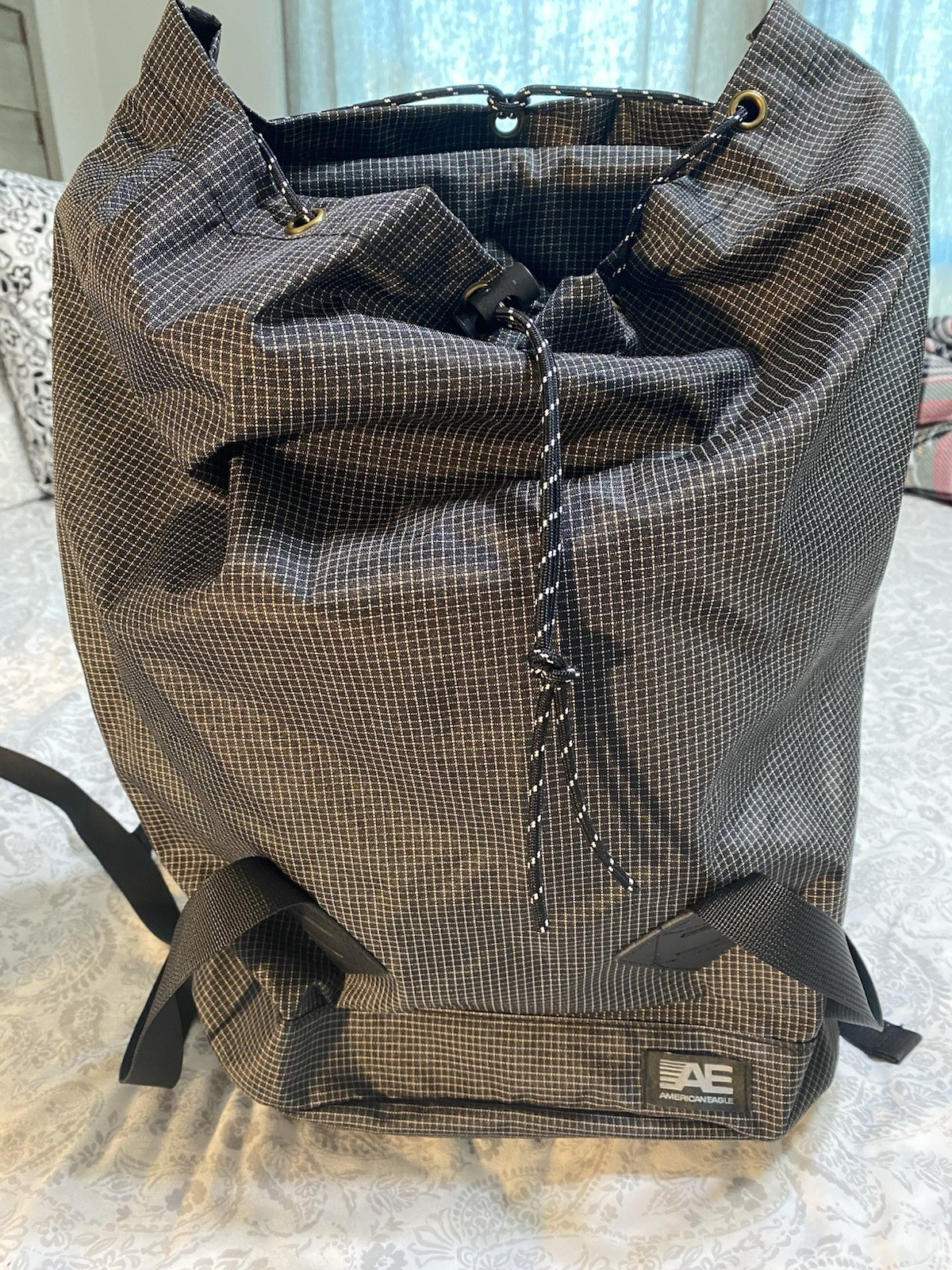 American Eagle NWT Medium Weight 24/7 Active Hiking Backpack Black