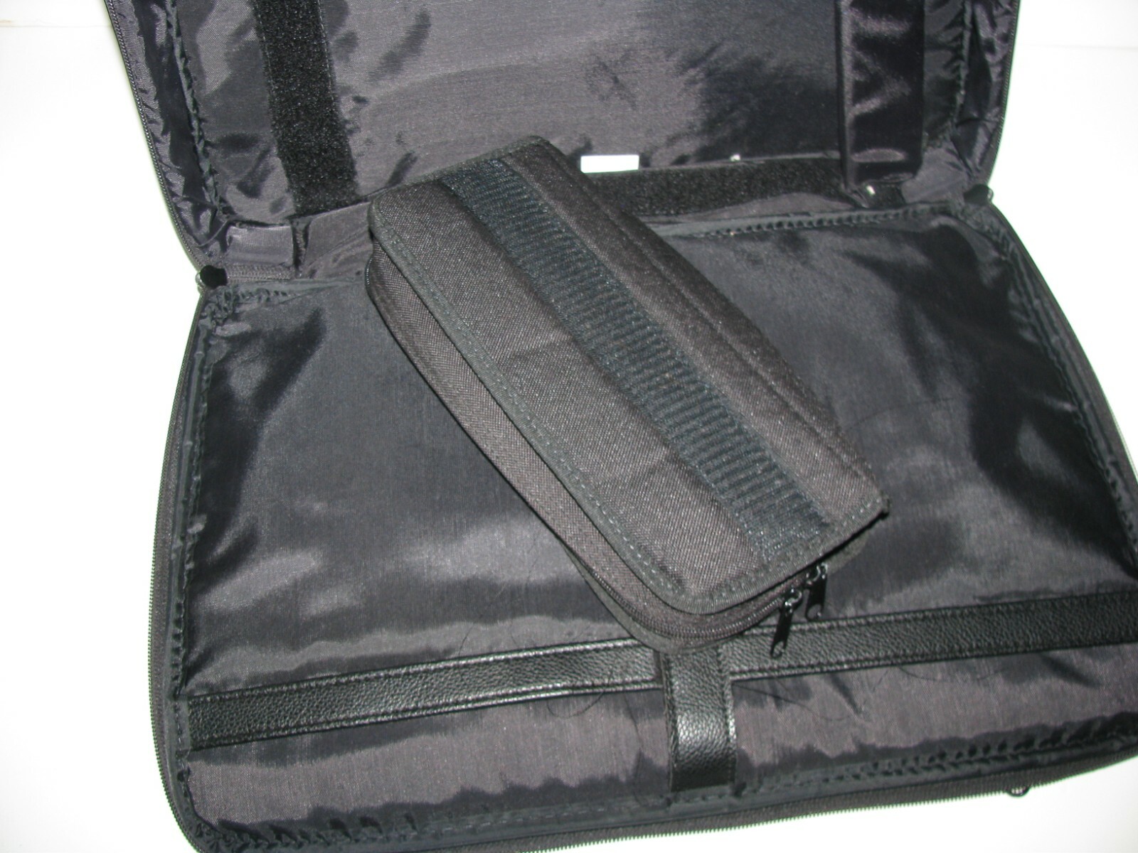 Case-Tek Inc Chicago IL Black Leather Computer Briefcase 17″x12″x6″ Made in USA