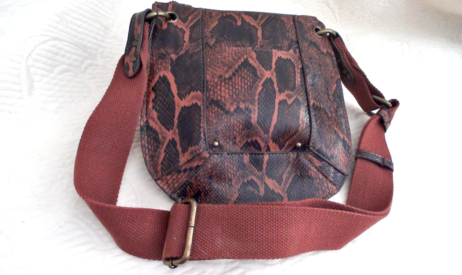 Adjable Brn Snake Prt Bag 8.5×9″D Frnt Poket 1.5″ Canvas Strap Zips 1 IPock