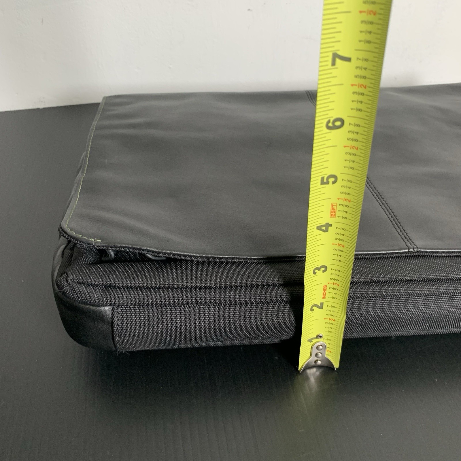 Knomo London – Black Laptop Messenger Bag with Shoulder Strap
