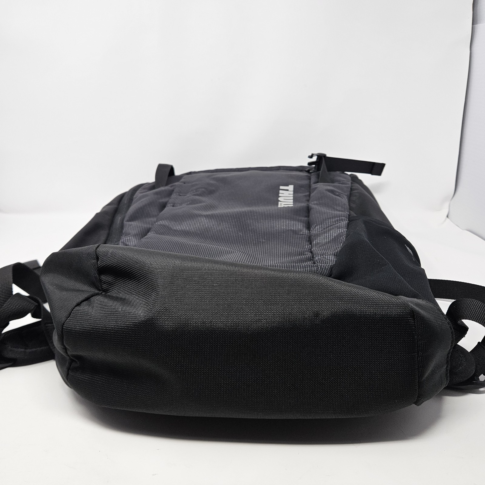 Thule EnRoute 20L Backpack Black Laptop Travel School Hiking Carry-On Bag