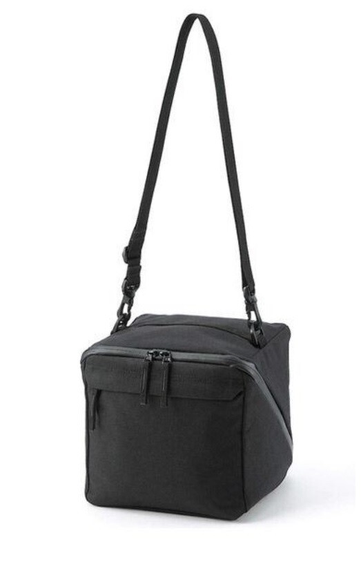 MUJI Wide-Open Water-resistant Boston Bag Black