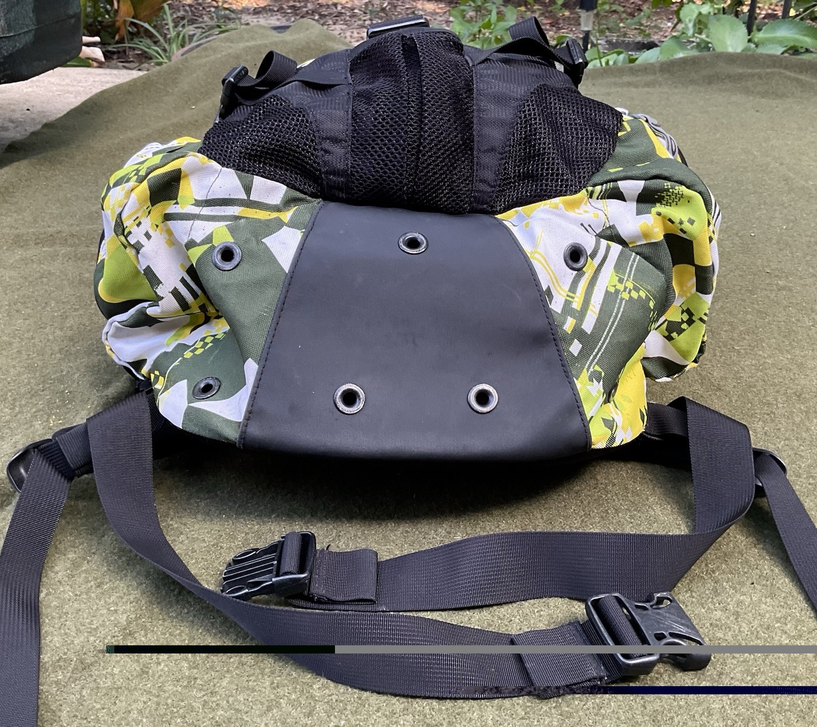 OAKLEY ICON 3.0 y2k Camo BACKPACK Tactical Military Mechanism AP