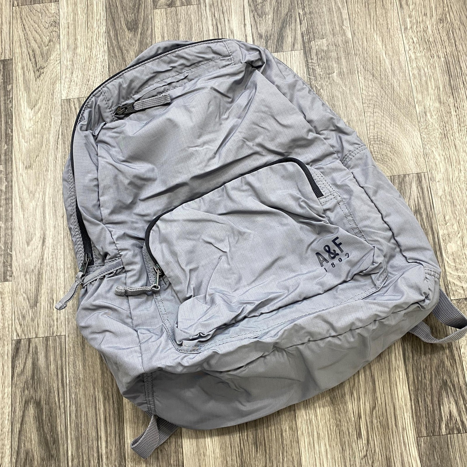 ABERCROMBIE & FITCH Adjustable Strap Lightweight Pockets Grey Unisex Backpack