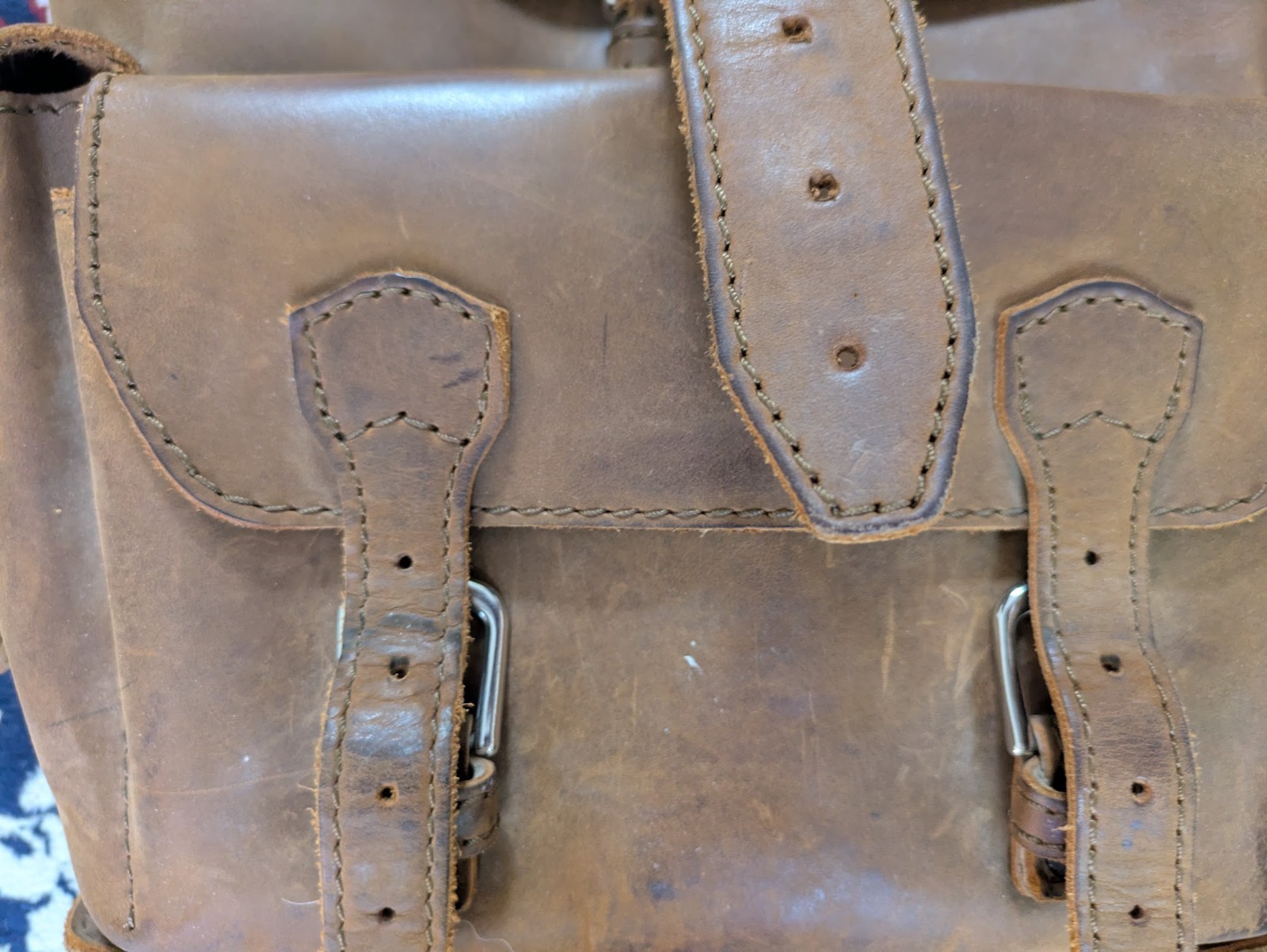 Saddleback Leather Co. Thin Front Pocket Backpack – (Tobacco)