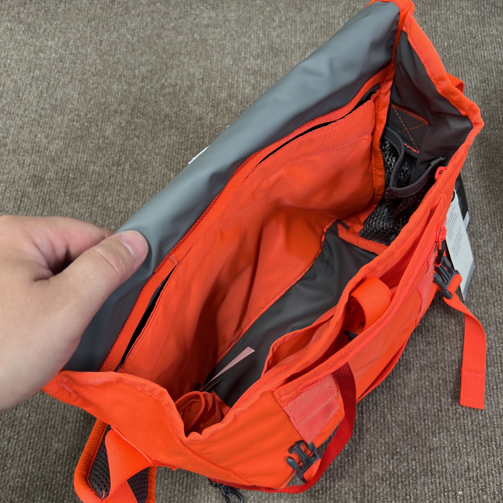 New Timbuk2 Flight Classic Messenger Bag Orange Sz XS CrossBody Shoulder Strap