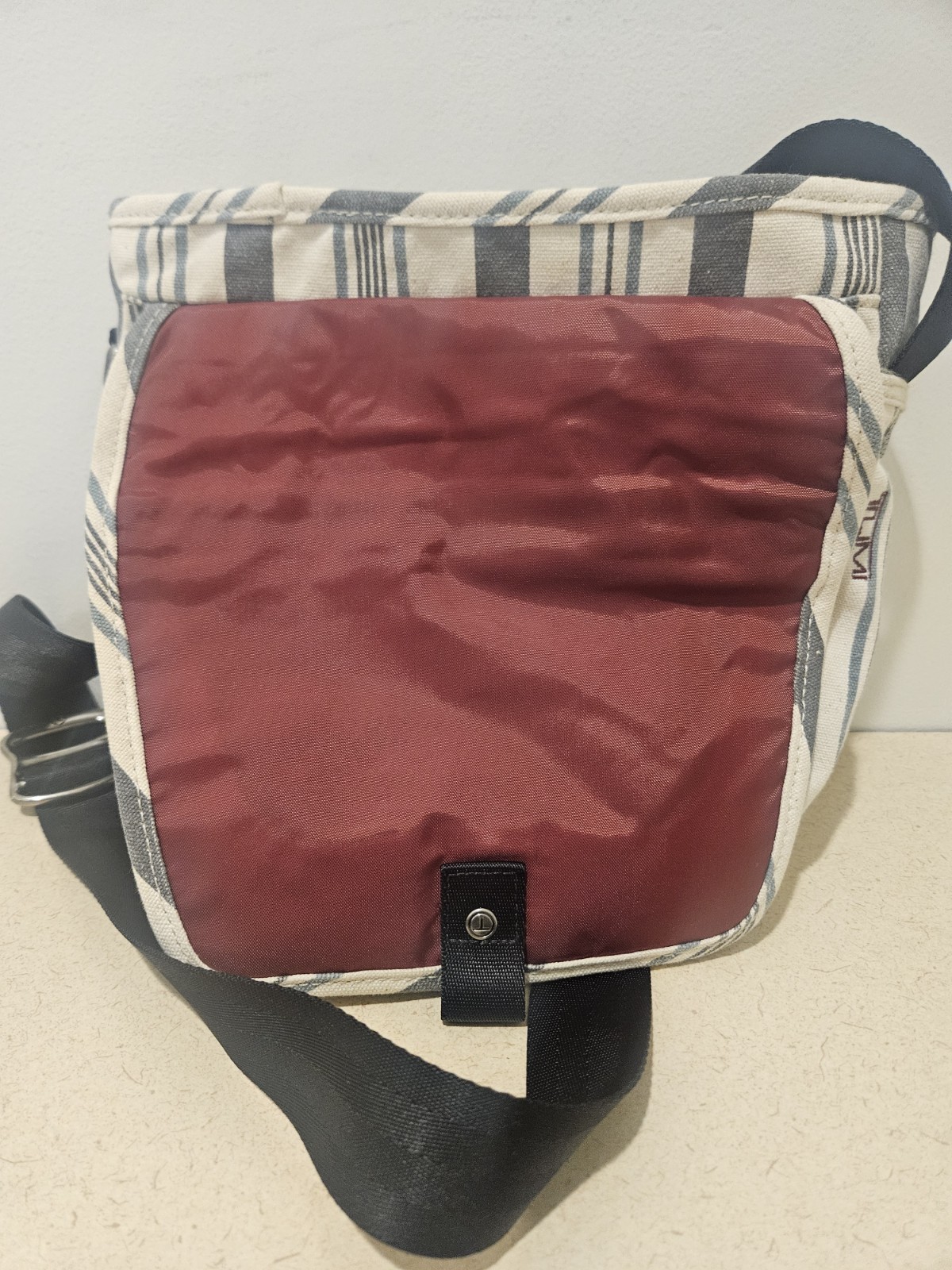 Authentic Tumi T-Tech Canvas Essential Gear Messenger Bag Crossbody Stripes Gear