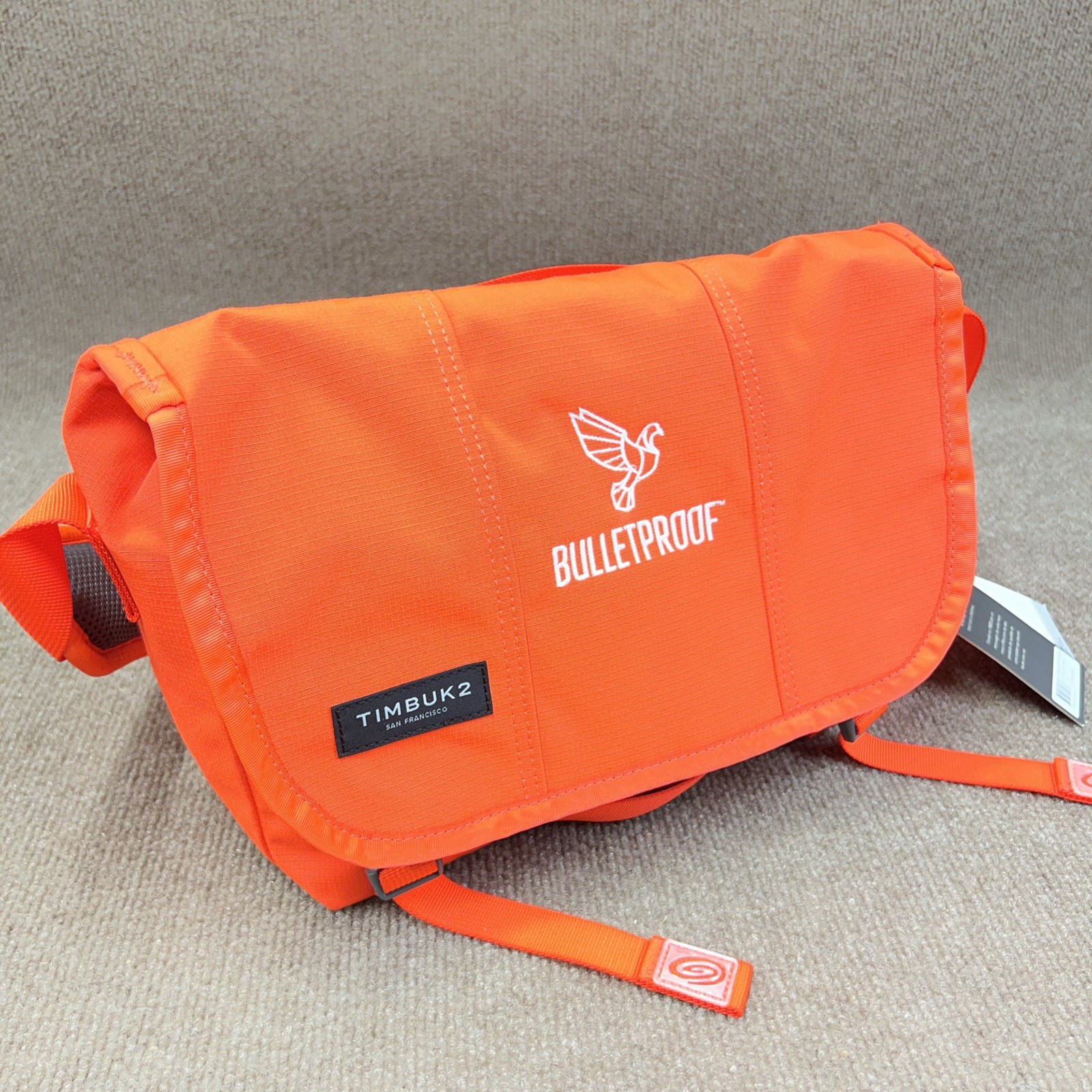 New Timbuk2 Flight Classic Messenger Bag Orange Sz XS CrossBody Shoulder Strap