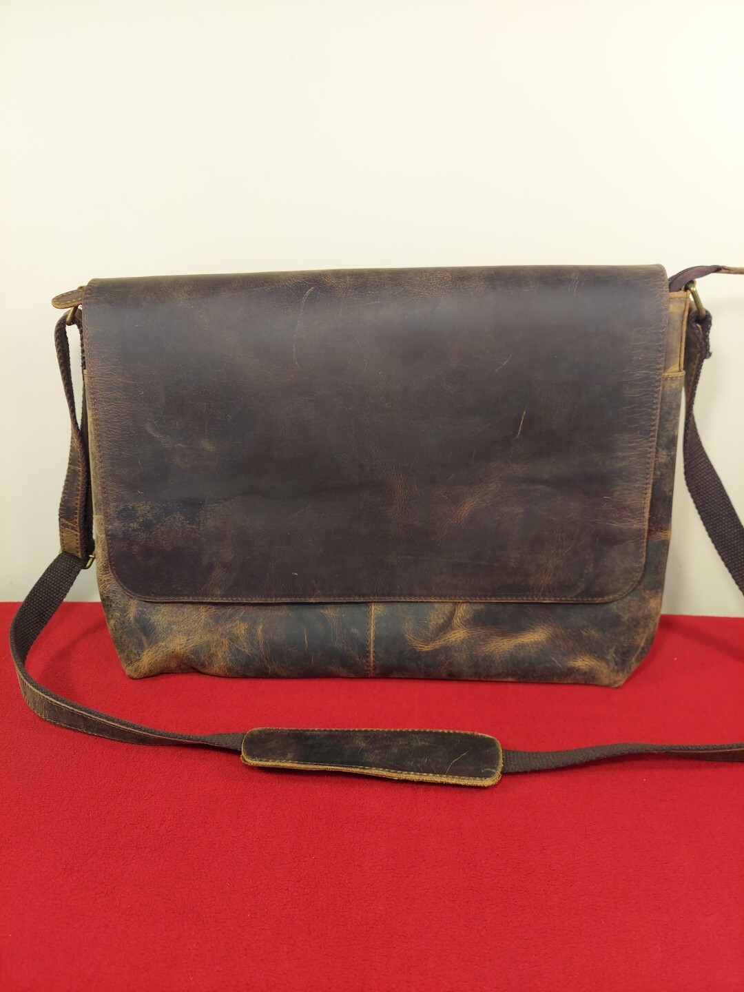 KomalC Brown Leather 18″ Messenger Laptop Bag Satchel