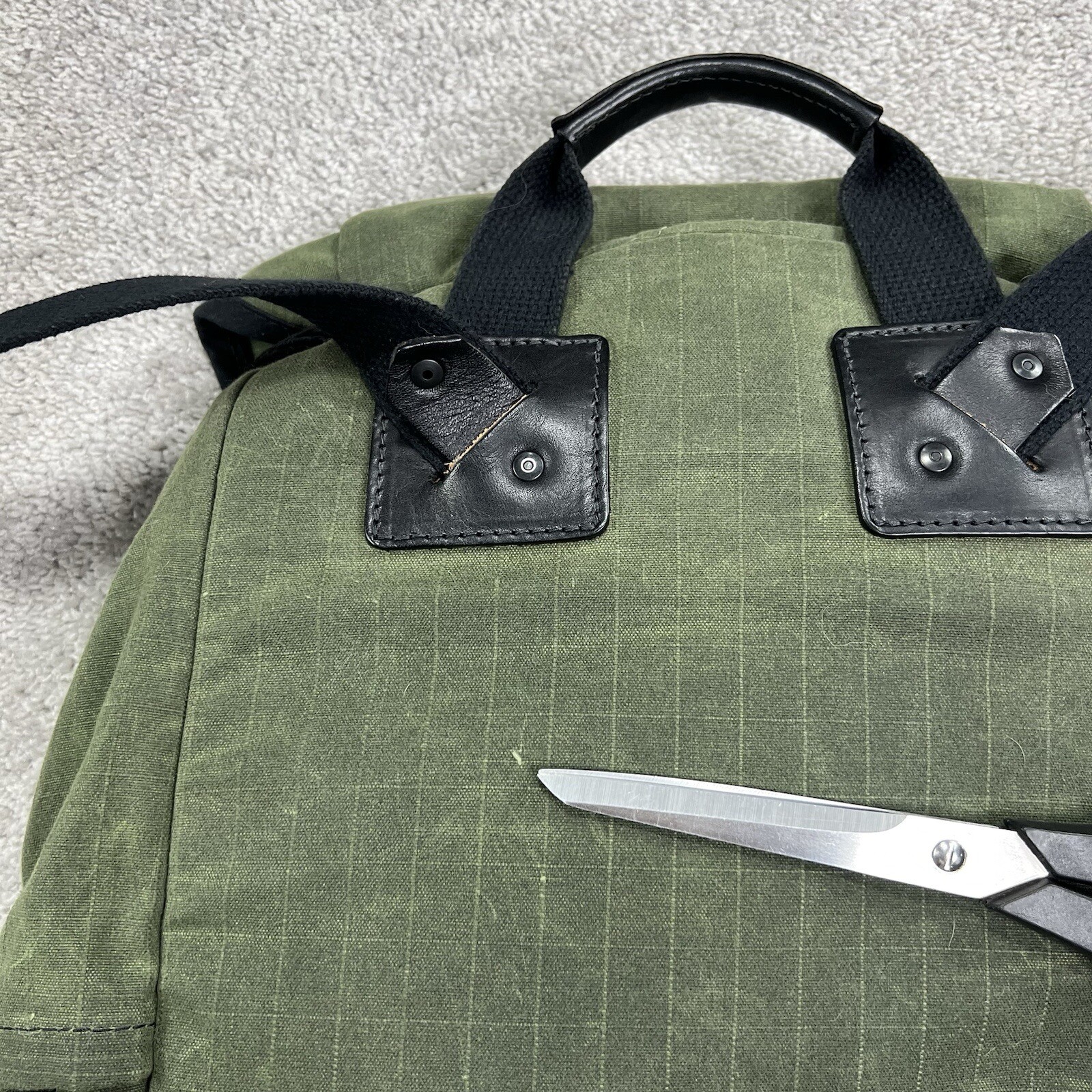 TANNER GOODS Olive Green Fabric Voyager Unisex Backpack Flaw