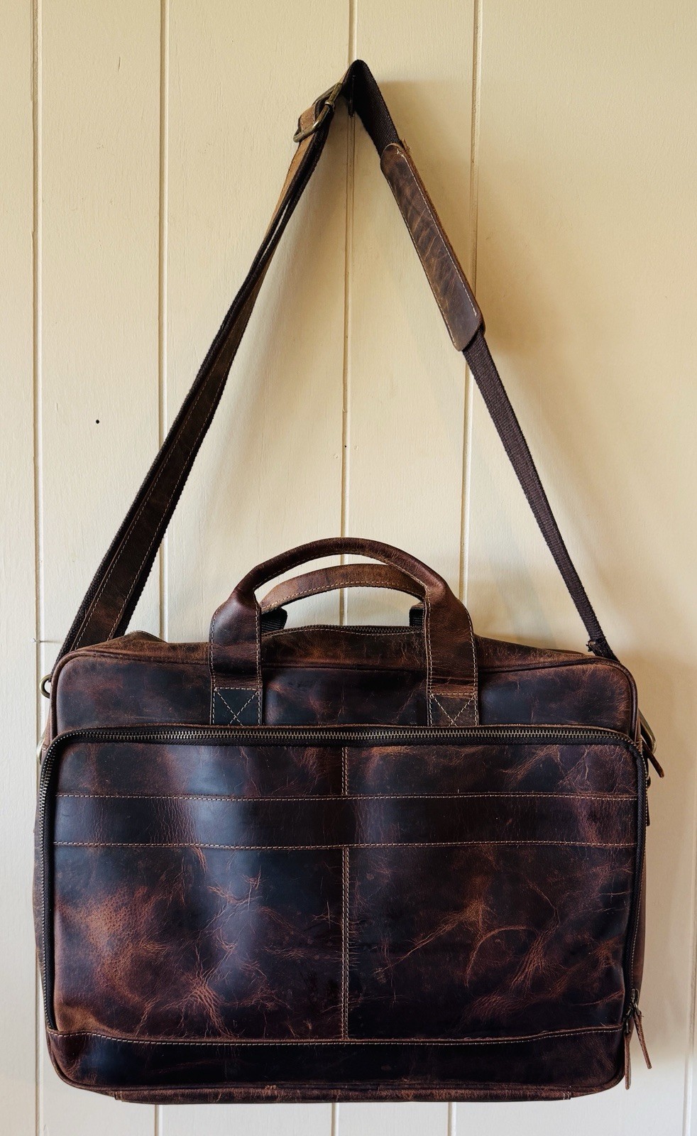 KomalC Full Grain Leather Messenger Laptop Bag 18” Brown Distressed Briefcase EC