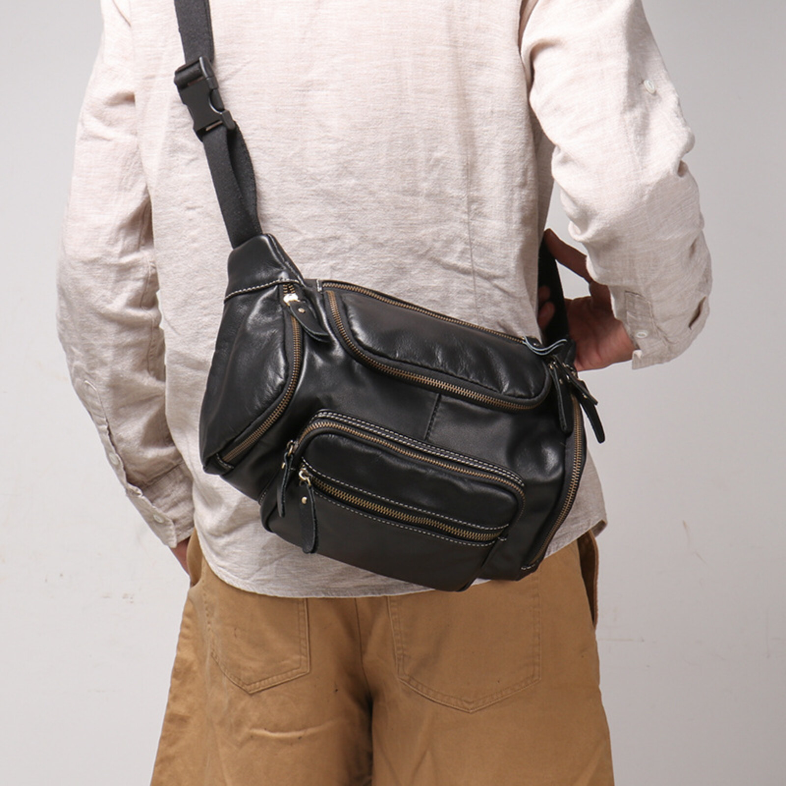 Men’s Leather Shoulder Bag Multi-Pocket Crossbody Messenger Bag
