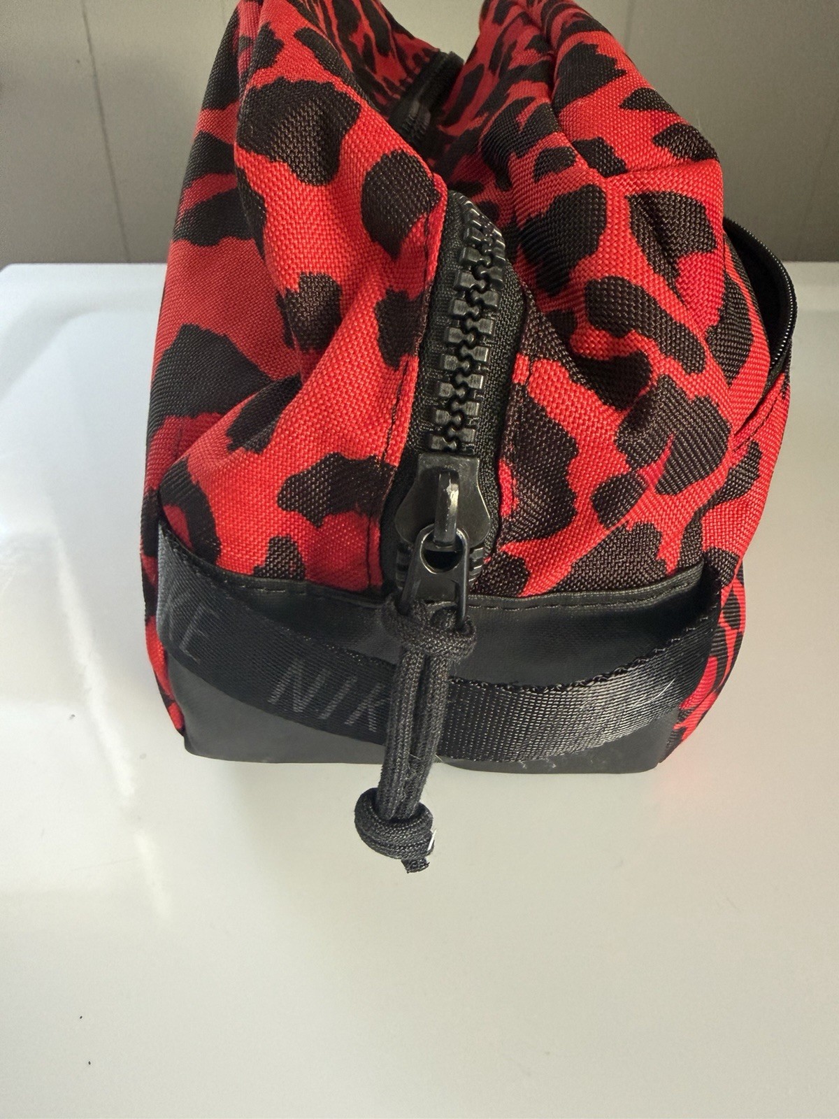 Authentic *NIKE* Toiletry Utility 9L Bag *Leopard Print Red Black* NWOT!