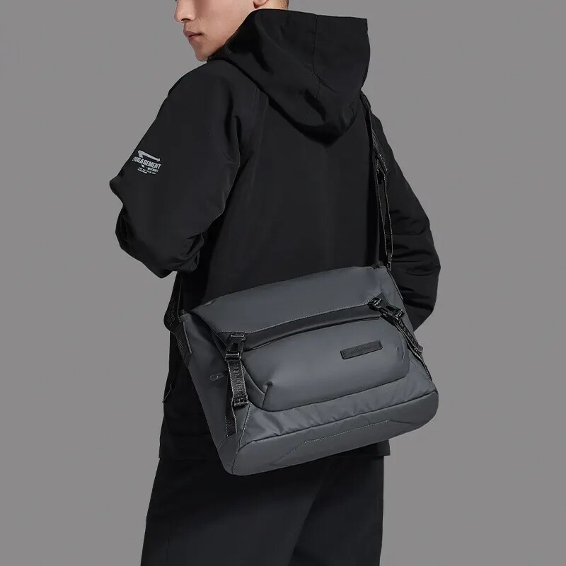 ARCTIC HUNTER Hot Sell Waterproof Shoulder Travel Bag Crossbody Hiking Messenger
