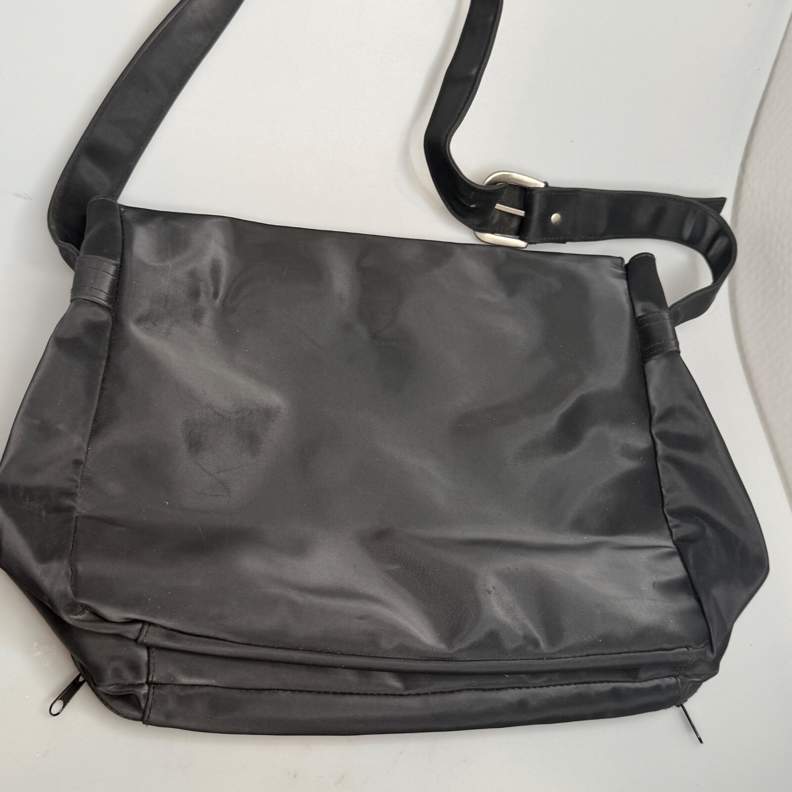 Kenneth Cole Reaction Black Messenger Laptop Bag 14.6” Satin PVC Organizer