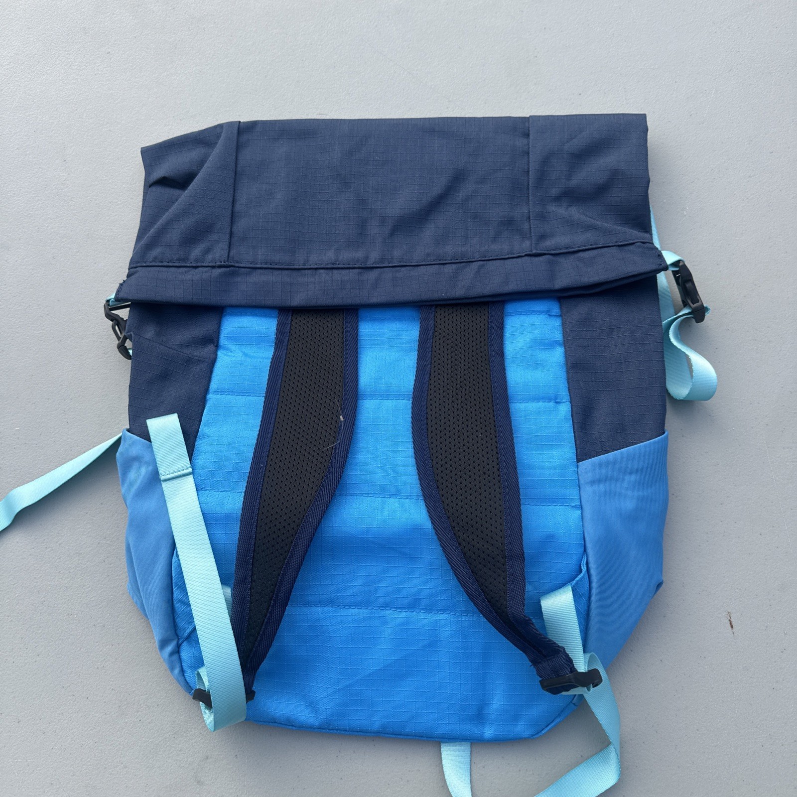 Hoka One Ocean Mist Blue Backpack Shoe Bag EUC No Tags Looks Unused
