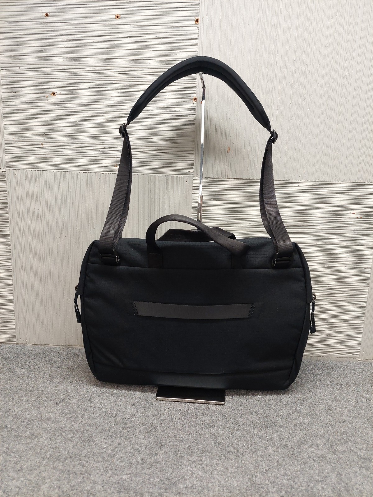 Bellroy Men Laptop Bag Black Reactangular Medium Shoulder Strap Pockets Casual