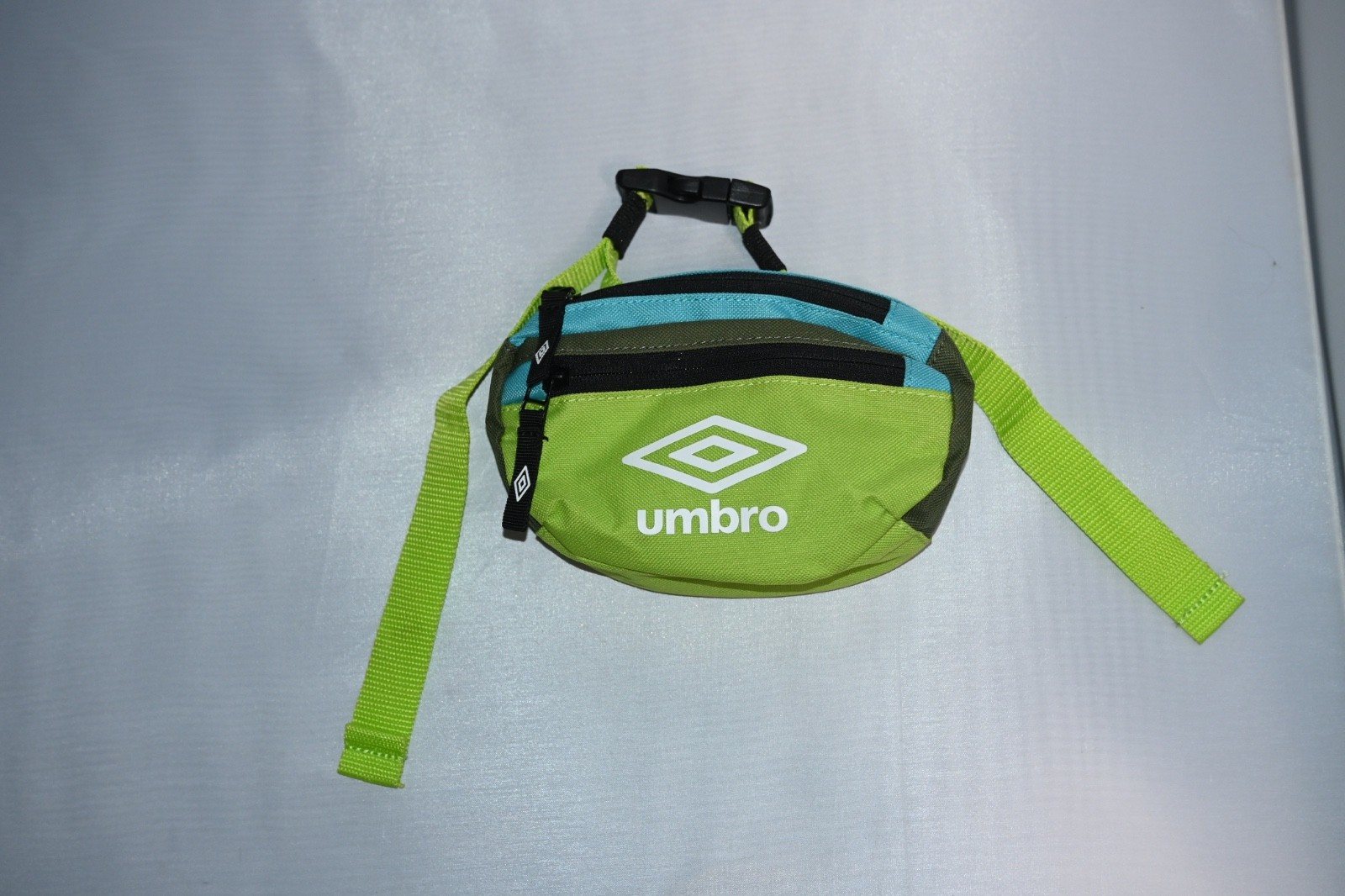 umbro Color block Fanny Pack