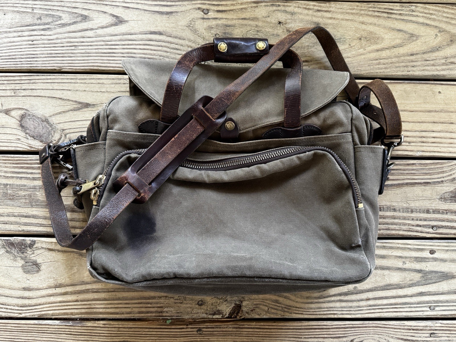 Vintage Filson 258 Padded Computer Briefcase Otter Green YKK Patina Broken In