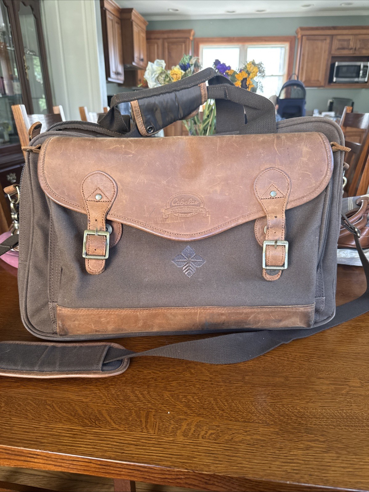 Cabelas Brown Canvas & Leather Large/XL Duffle Bag
