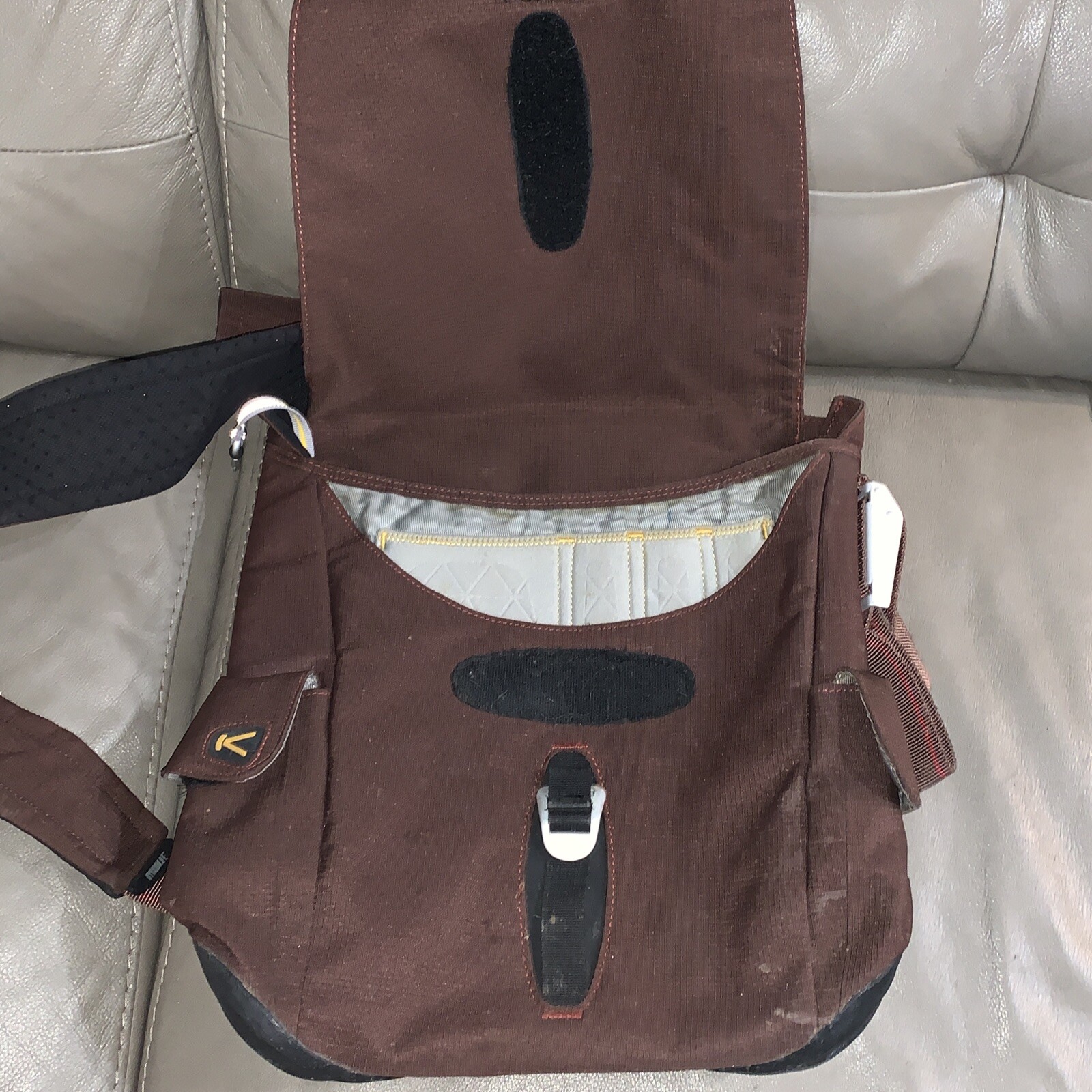 Keen Canvas Shoulder Side Bag Messenger Rubber Bottom Brown 14×14”