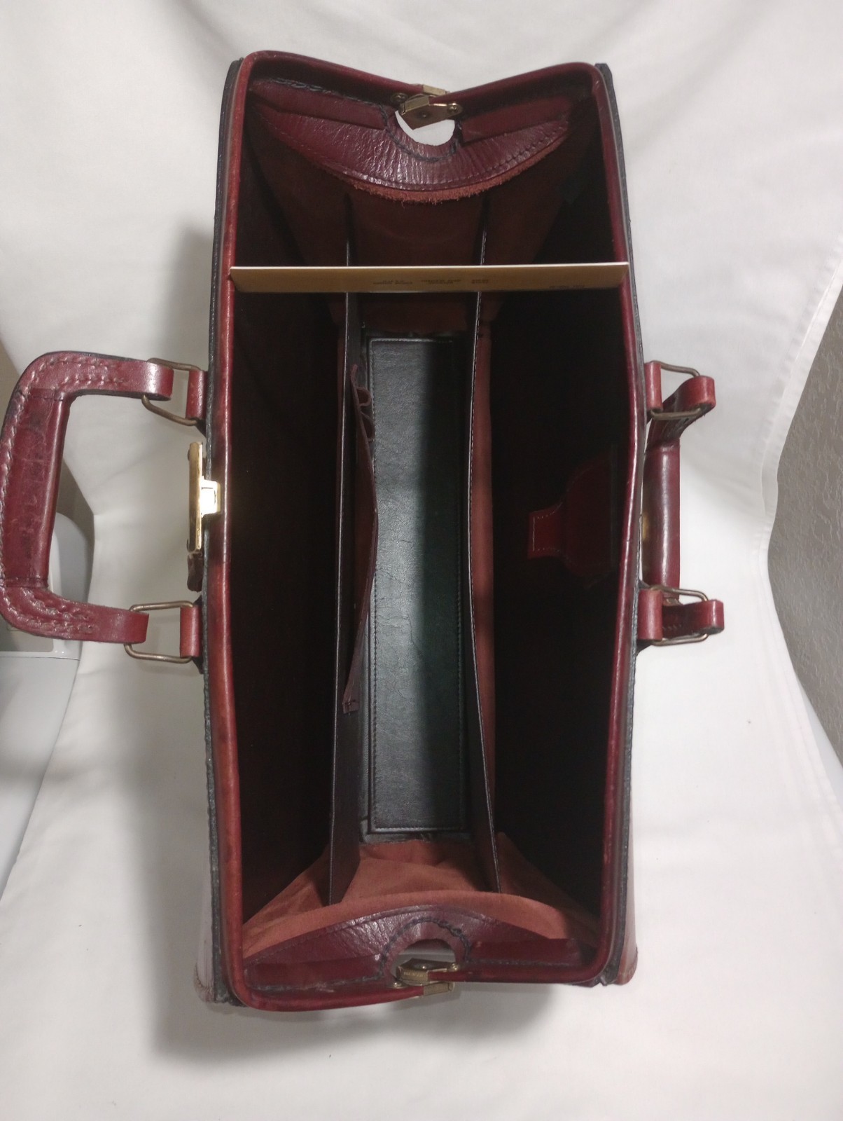 Vintage Leather Presto Lock Attache Briefcase – Top Open