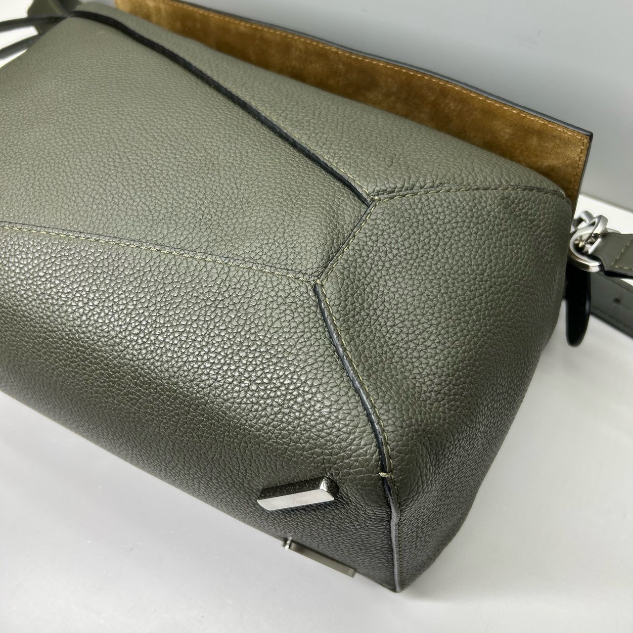 Loewe Pre-Owned Authentic Puzzle Crossbody Handle Bag Leather 35x24x15cm