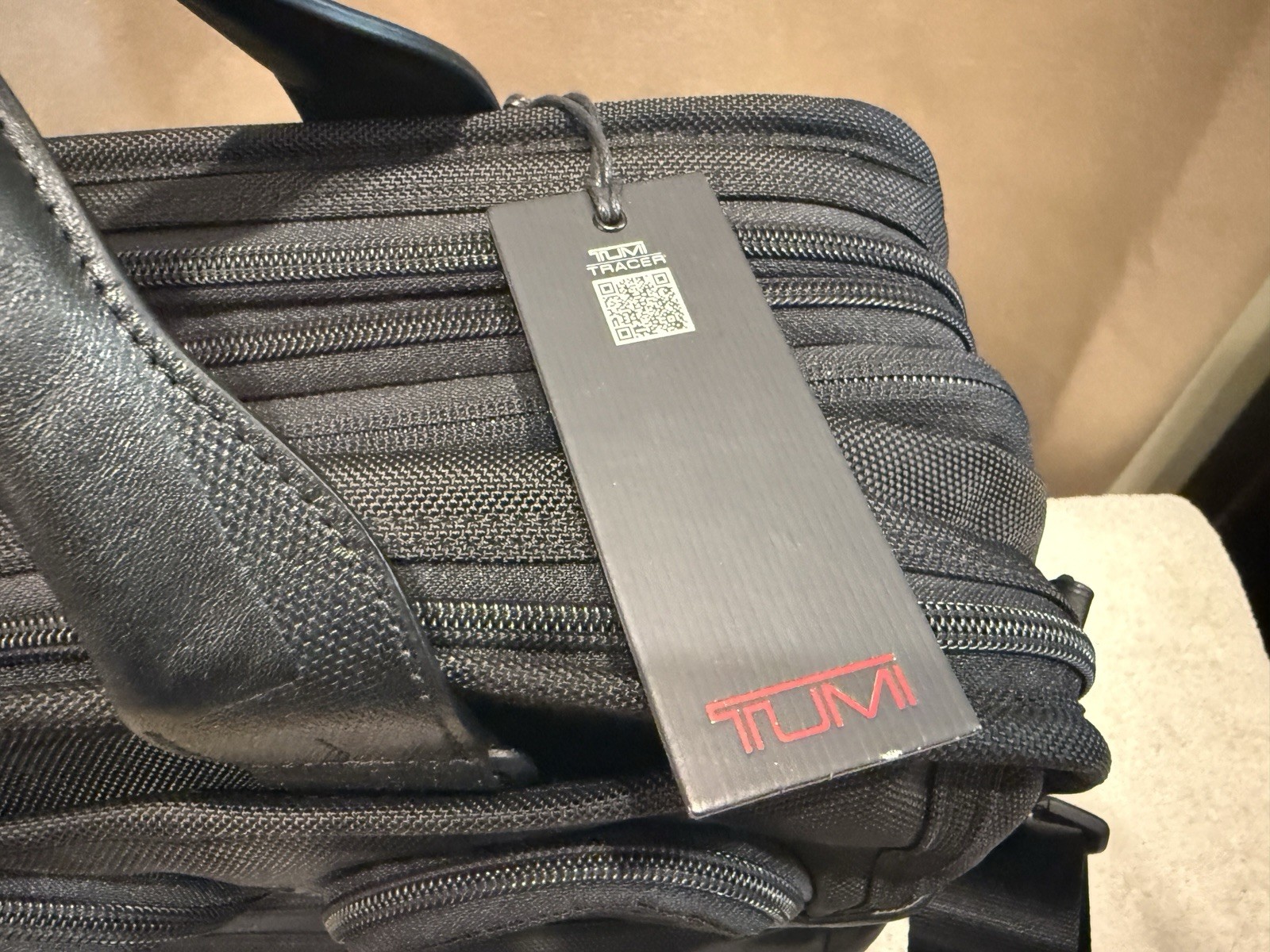 Tumi Black Alpha 2 FXT T-Pass Expandable Laptop Brief Bag # 26145D2 NEW