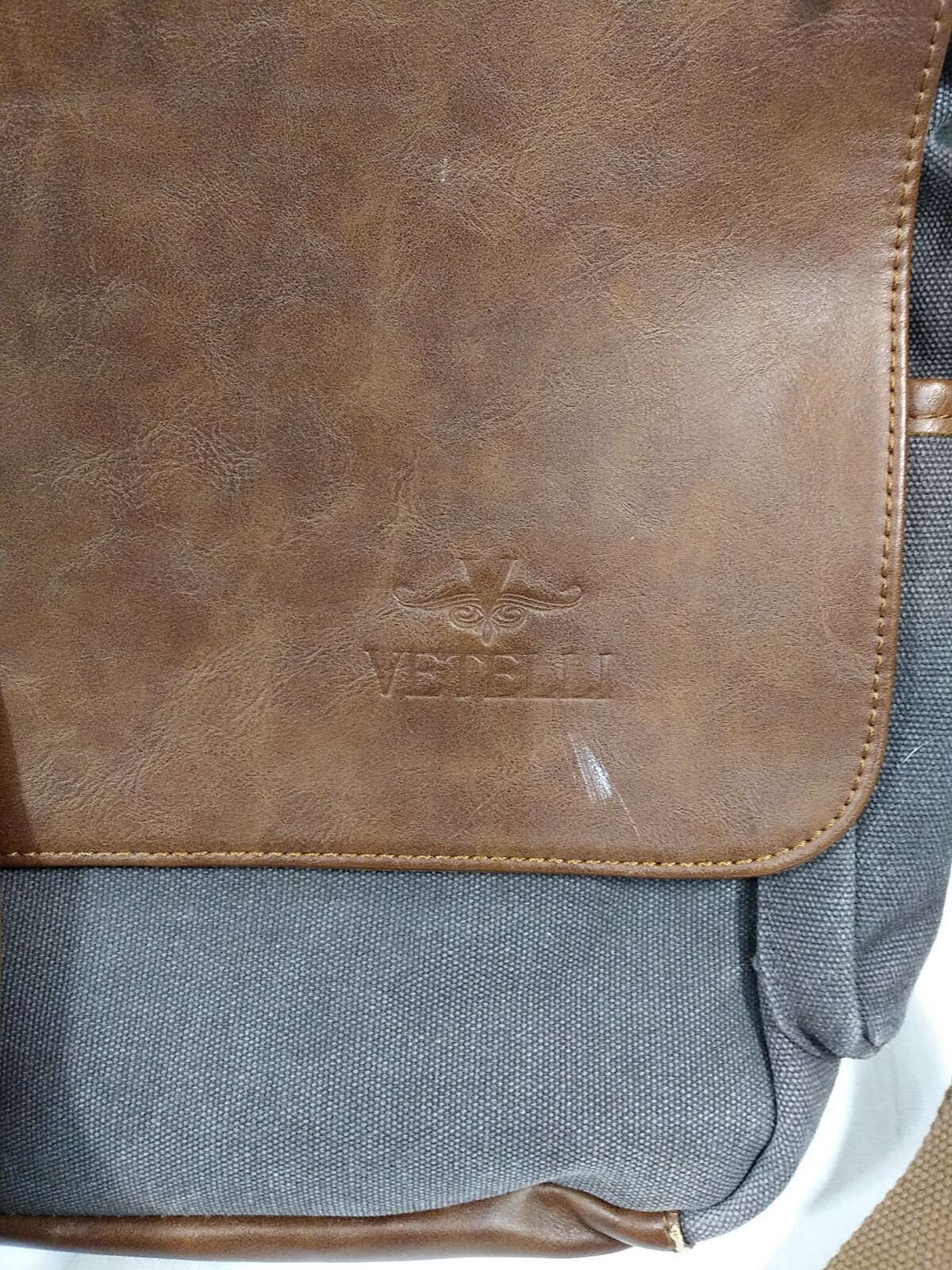 Vetelli Laptop Computer Messenger Tablet Bag with Scratch Protection Lining