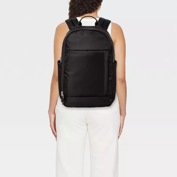 ALL IN MOTION 17.5″ LIFESTYLE BACKPACK – BLACK