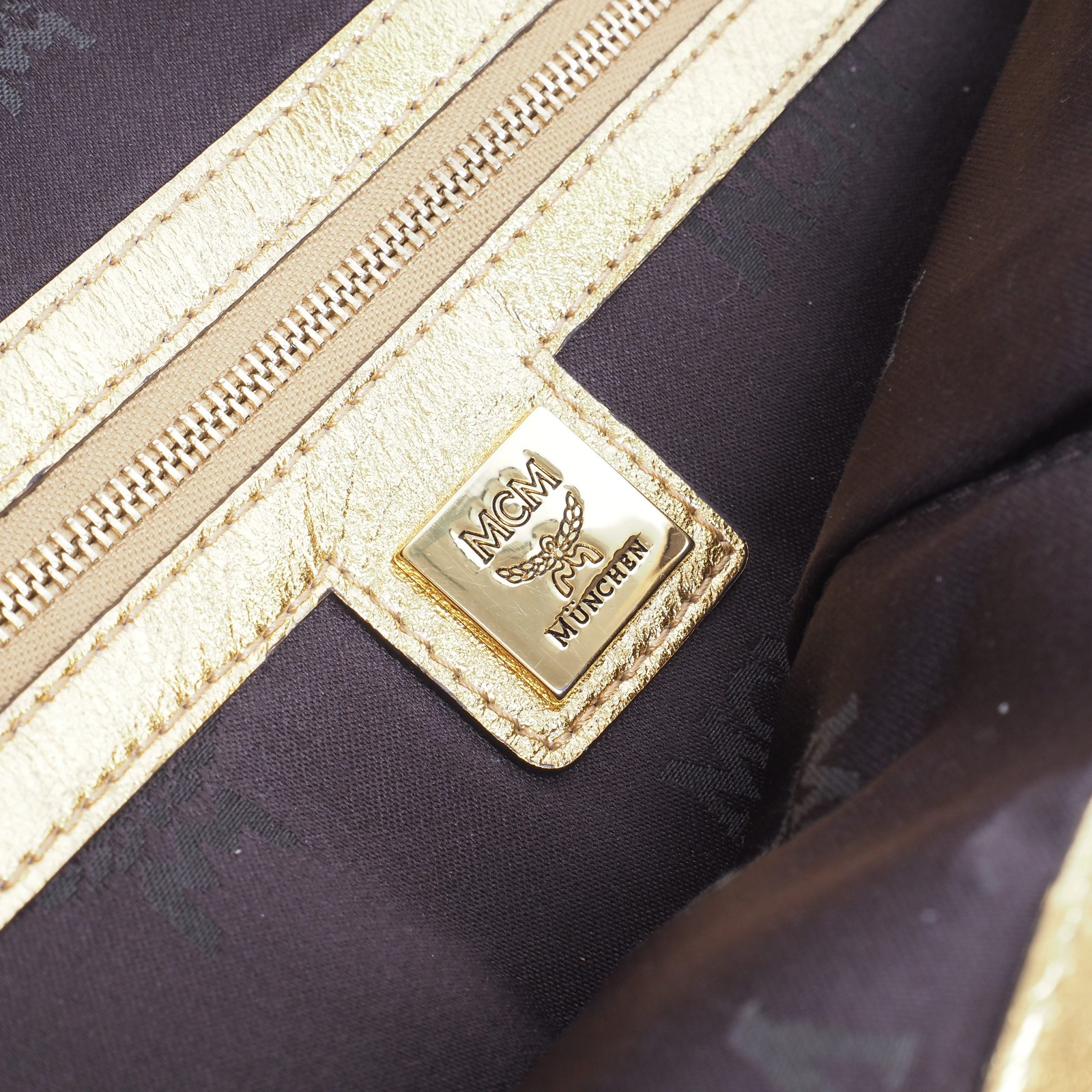 MCM Backpack Stark Large Limited Edition Snakeskin Print Gold Studded OP: €1240