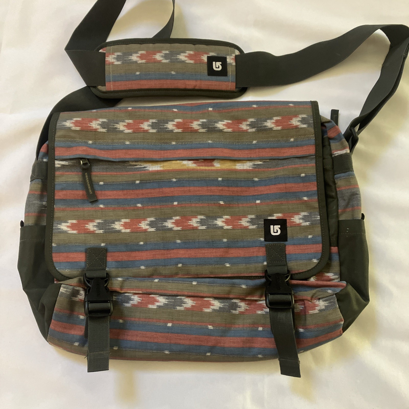 Burton Synth messenger Bag IKAT 2014 Collection Native Design