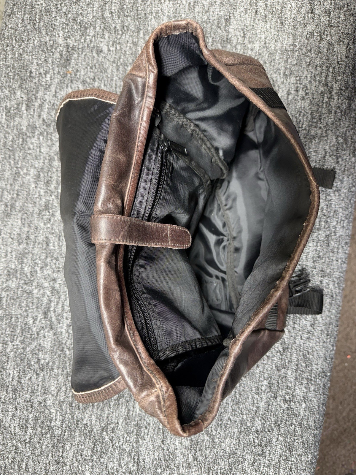Wilsons Leather Black Leather Backpack Multiple Pockets Roomy Main Section