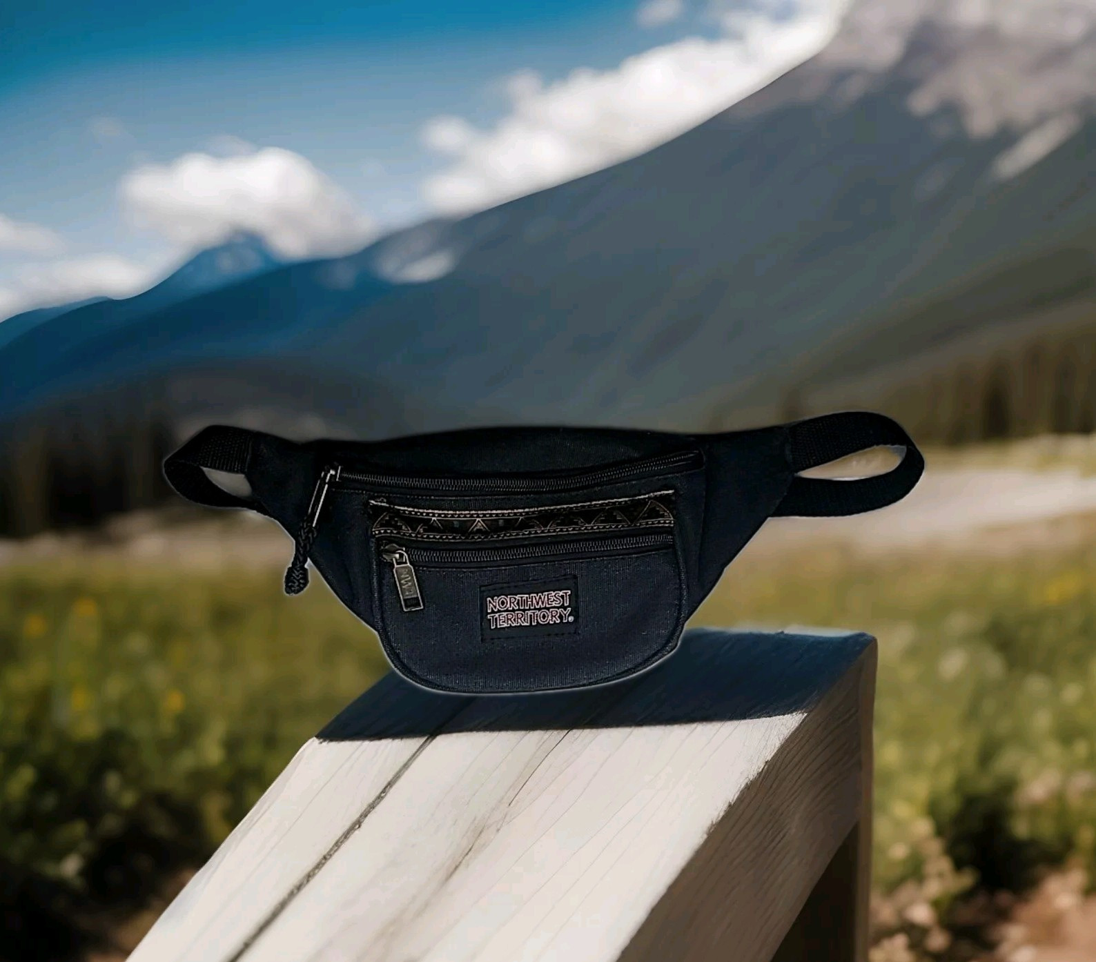 Northwest Territory Fanny Pack 90’s Vintage Waist Bag Unisex Adjustable Black